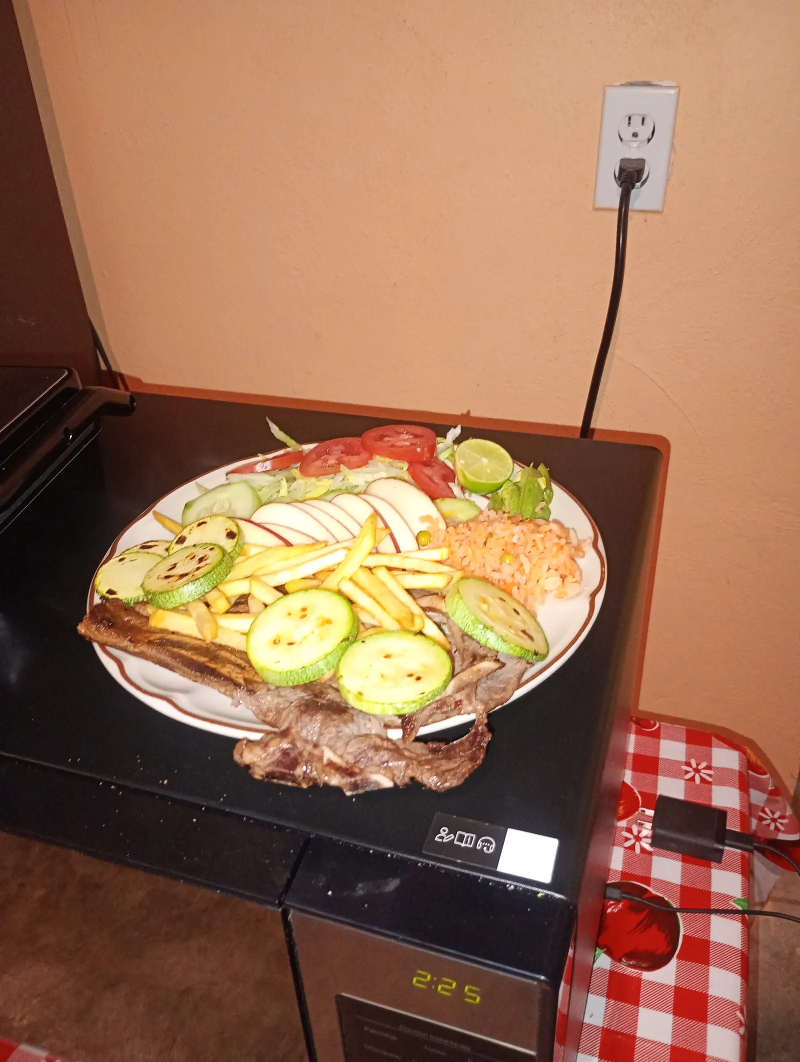 Comedor Celia image 2