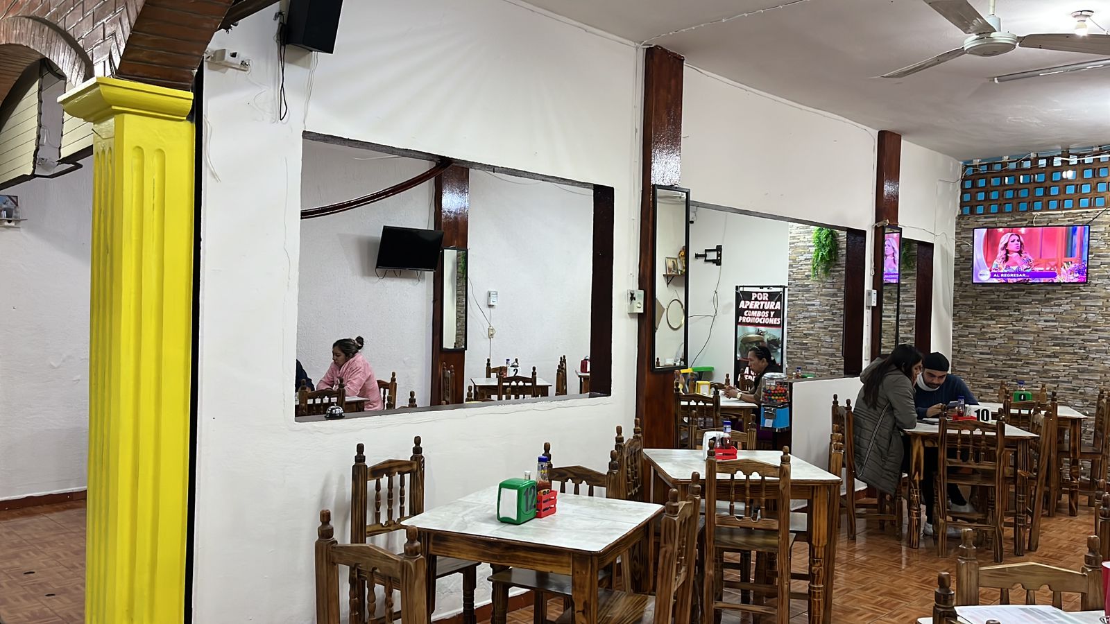 Restaurante Taco Mix image 1