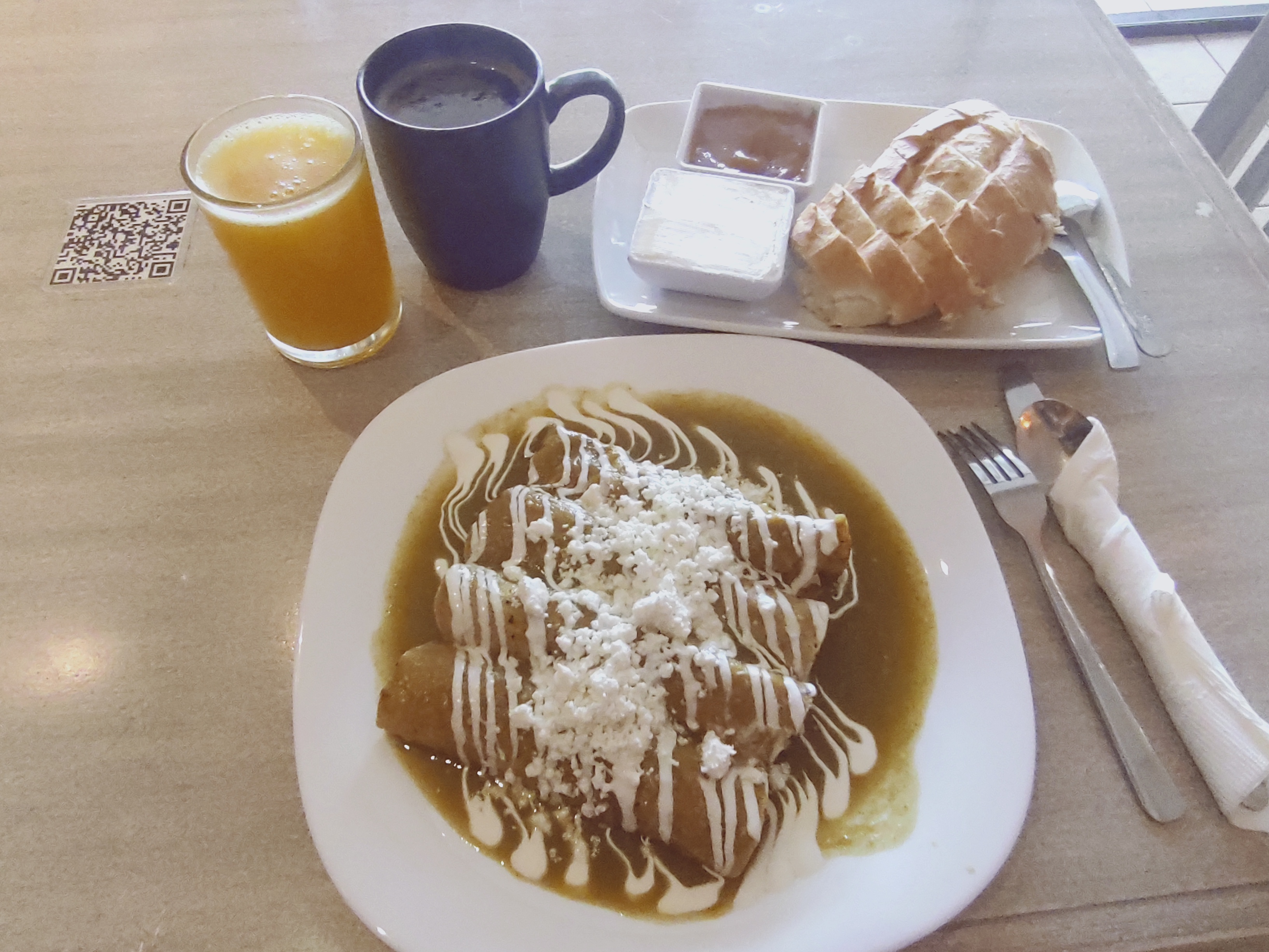 Chandeleur Restaurante • Café image 5