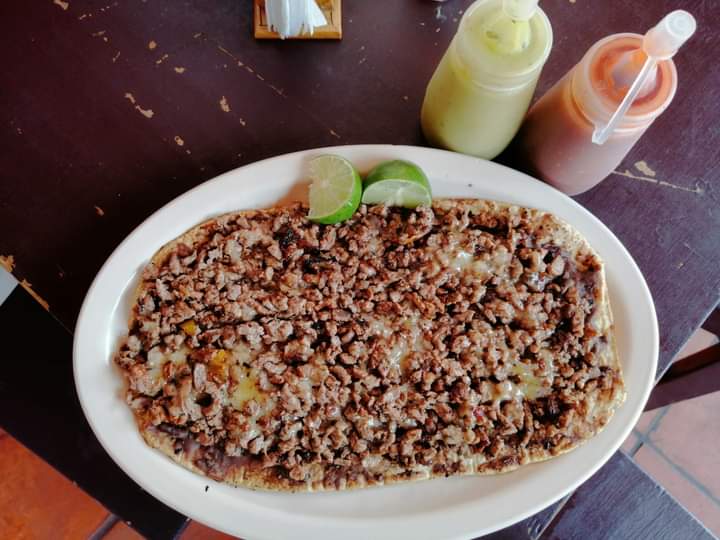 Taqueria los Güeros image 8