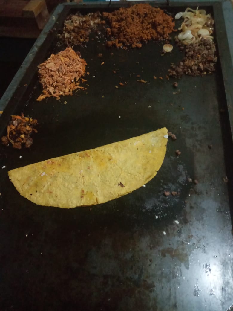 Cenaduria las florecitas image 4