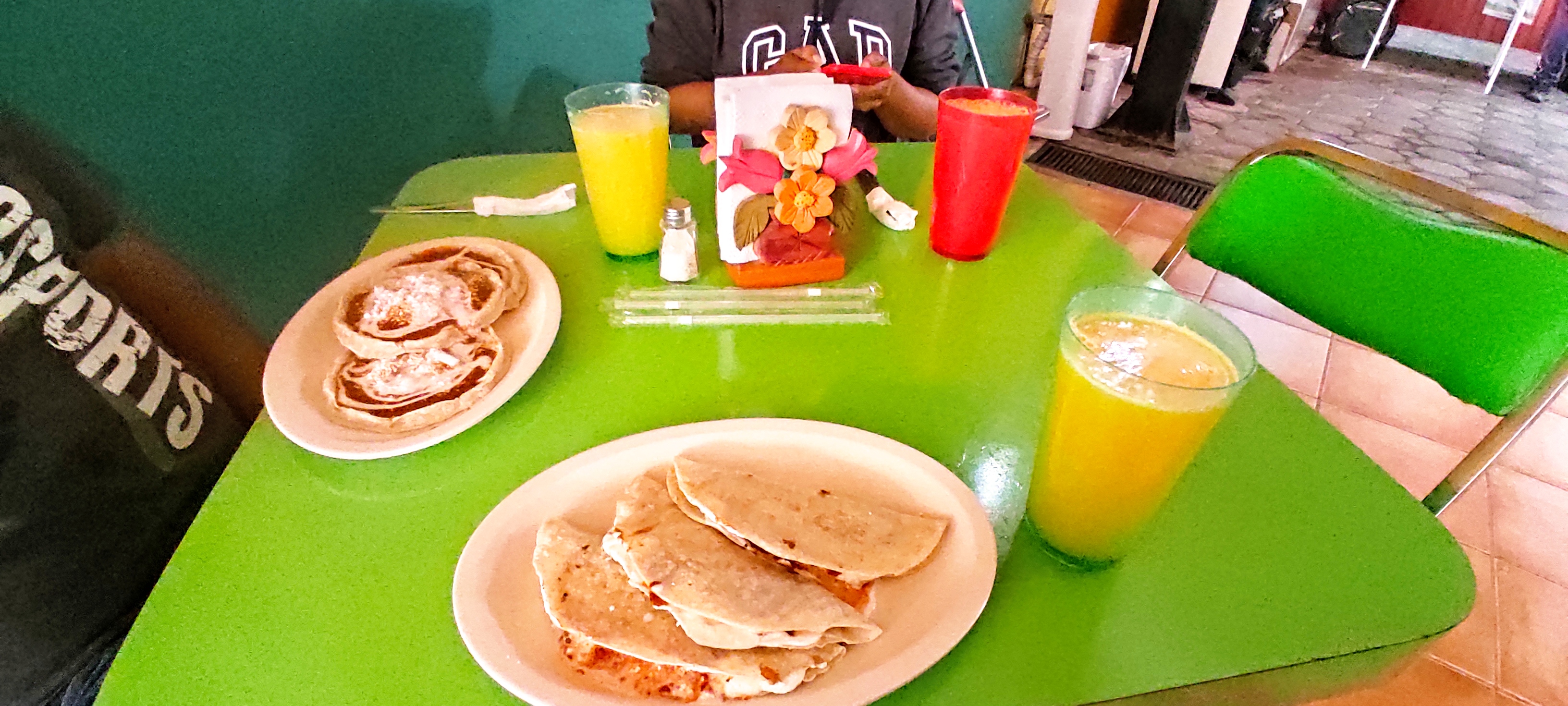 DELICIAS MARÍA LUNA image 2