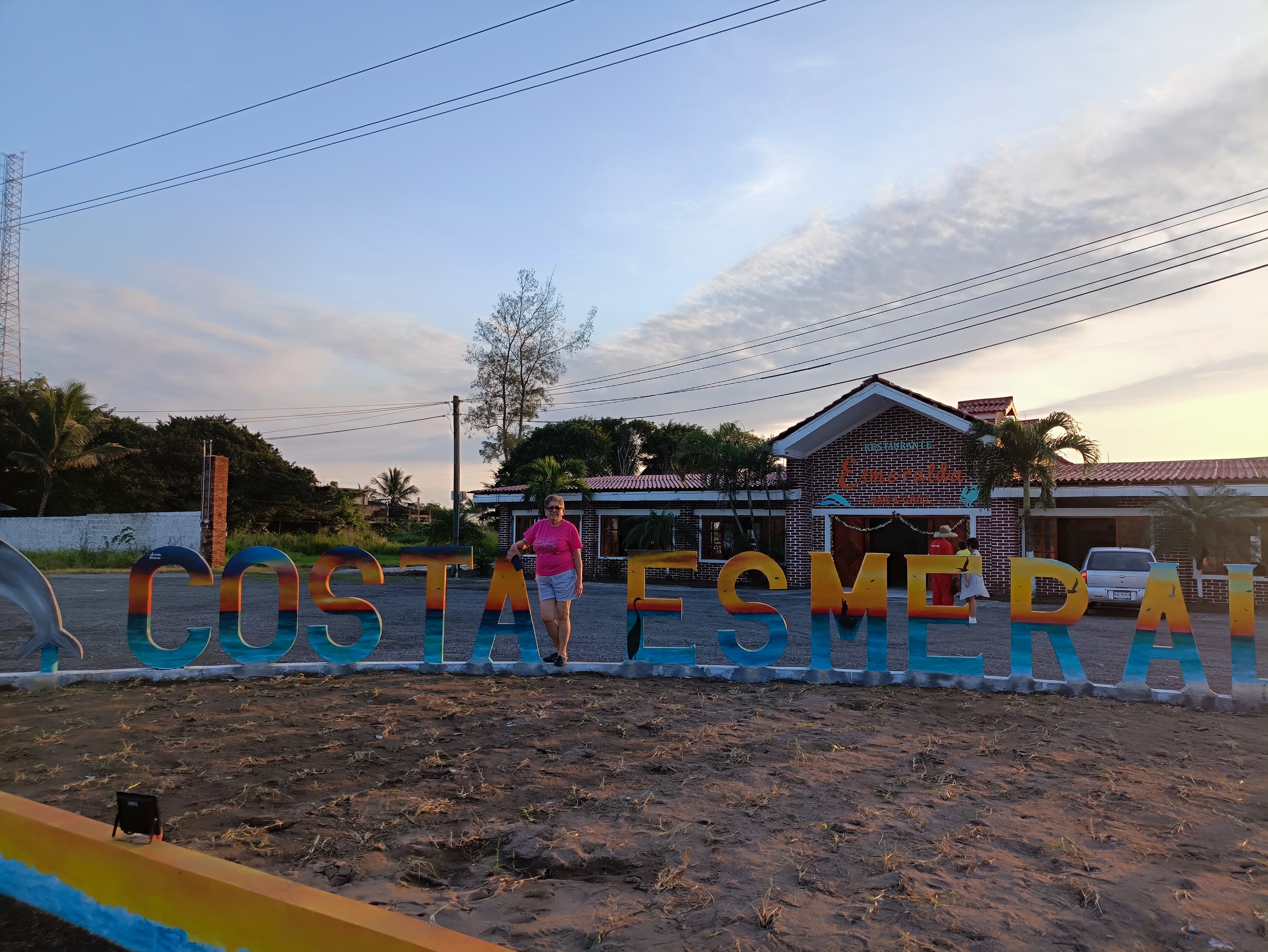 Restaurante Esmeralda Bar & Grill image 3