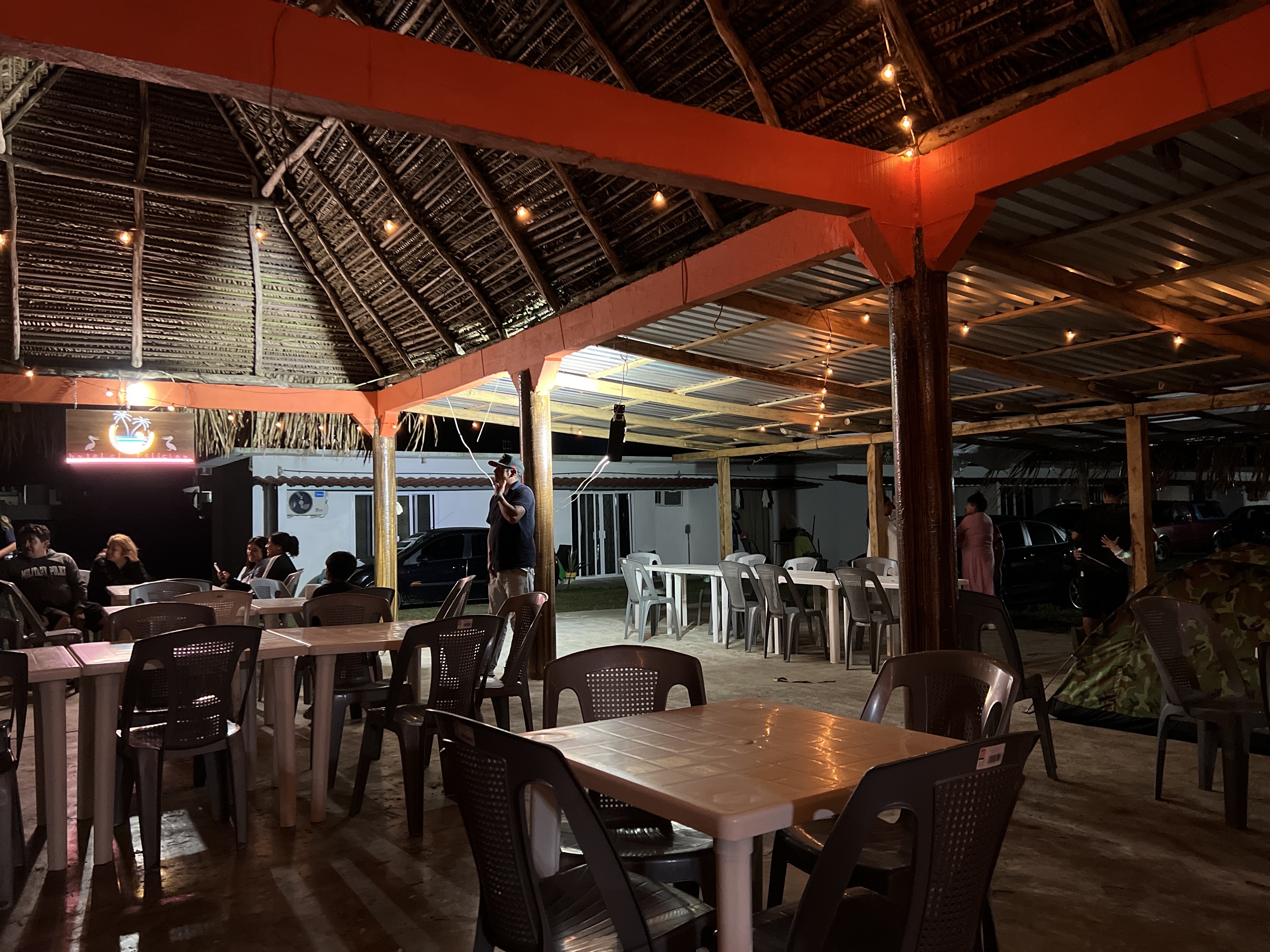 Hotel y Restaurante El Pelicano image 1