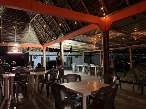 Hotel y Restaurante El Pelicano image 1