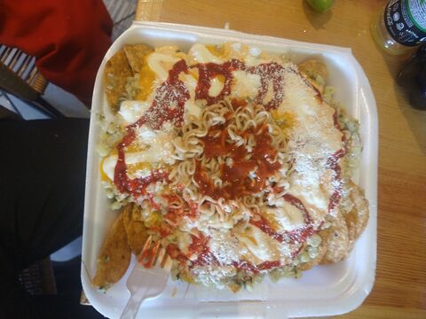 Naily Elotes image 2
