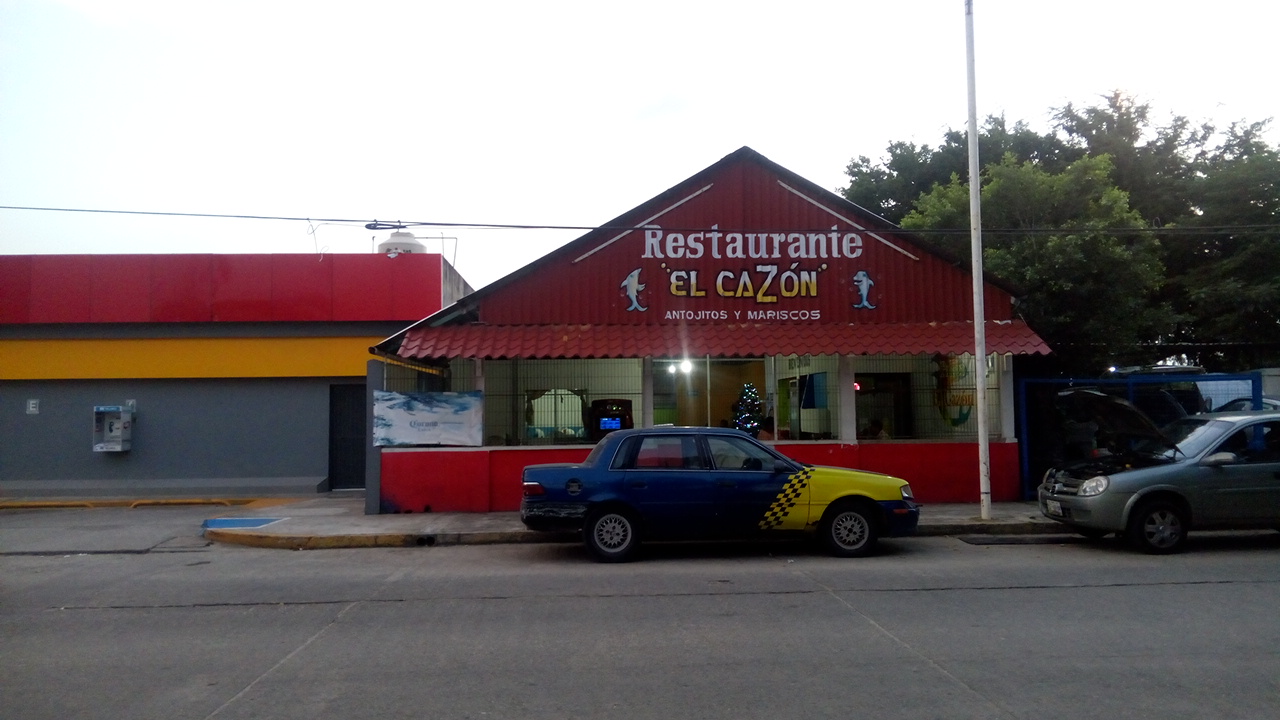 Mariscos El Cazón image 1
