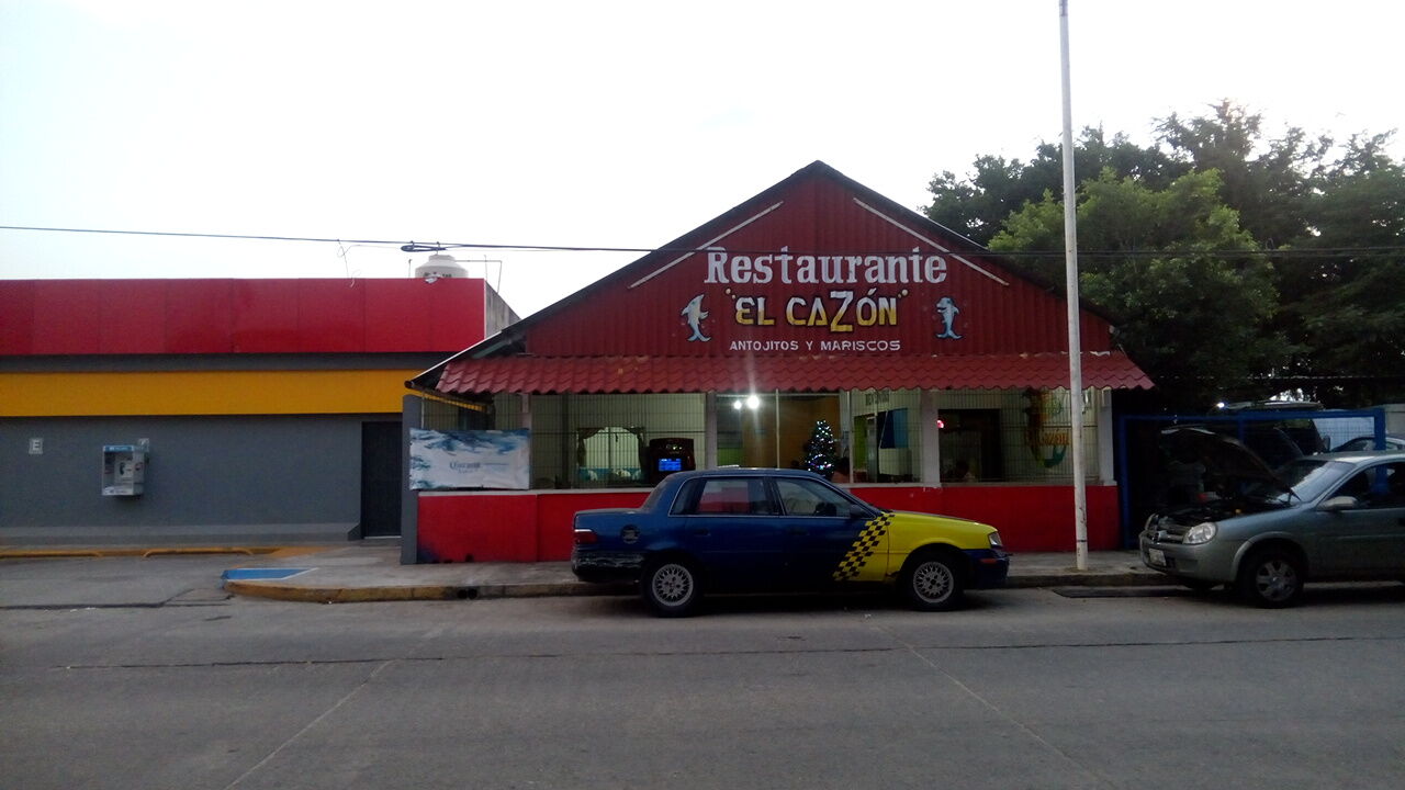 Mariscos El Cazón image 1