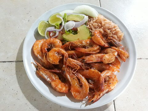 Mariscos El Cazón image 2
