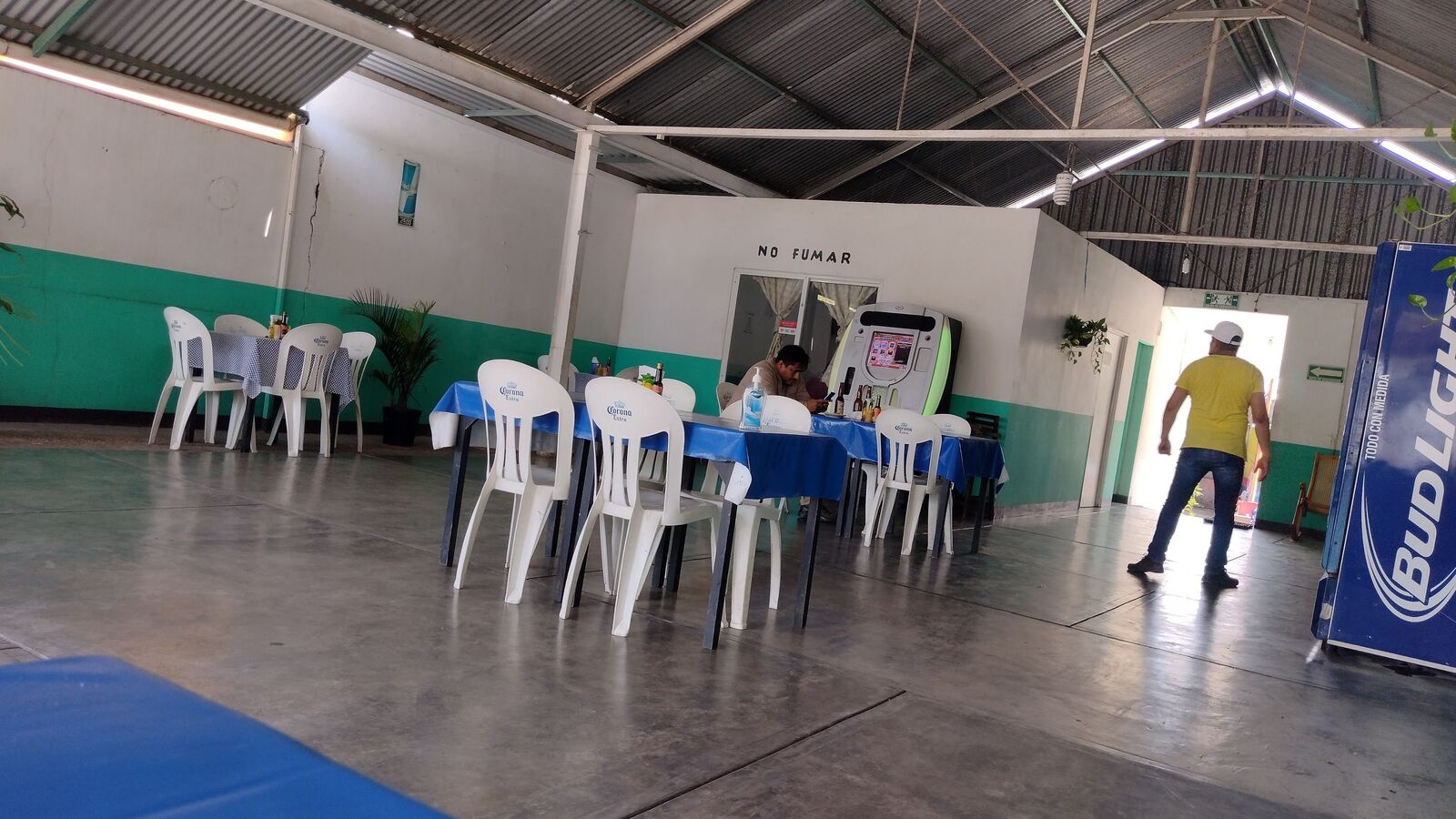 Mariscos El Cazón image 8