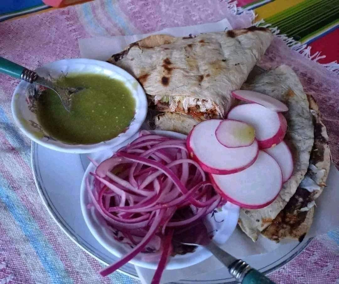 TLAYUDAS "LA FELICIDAD" image 5