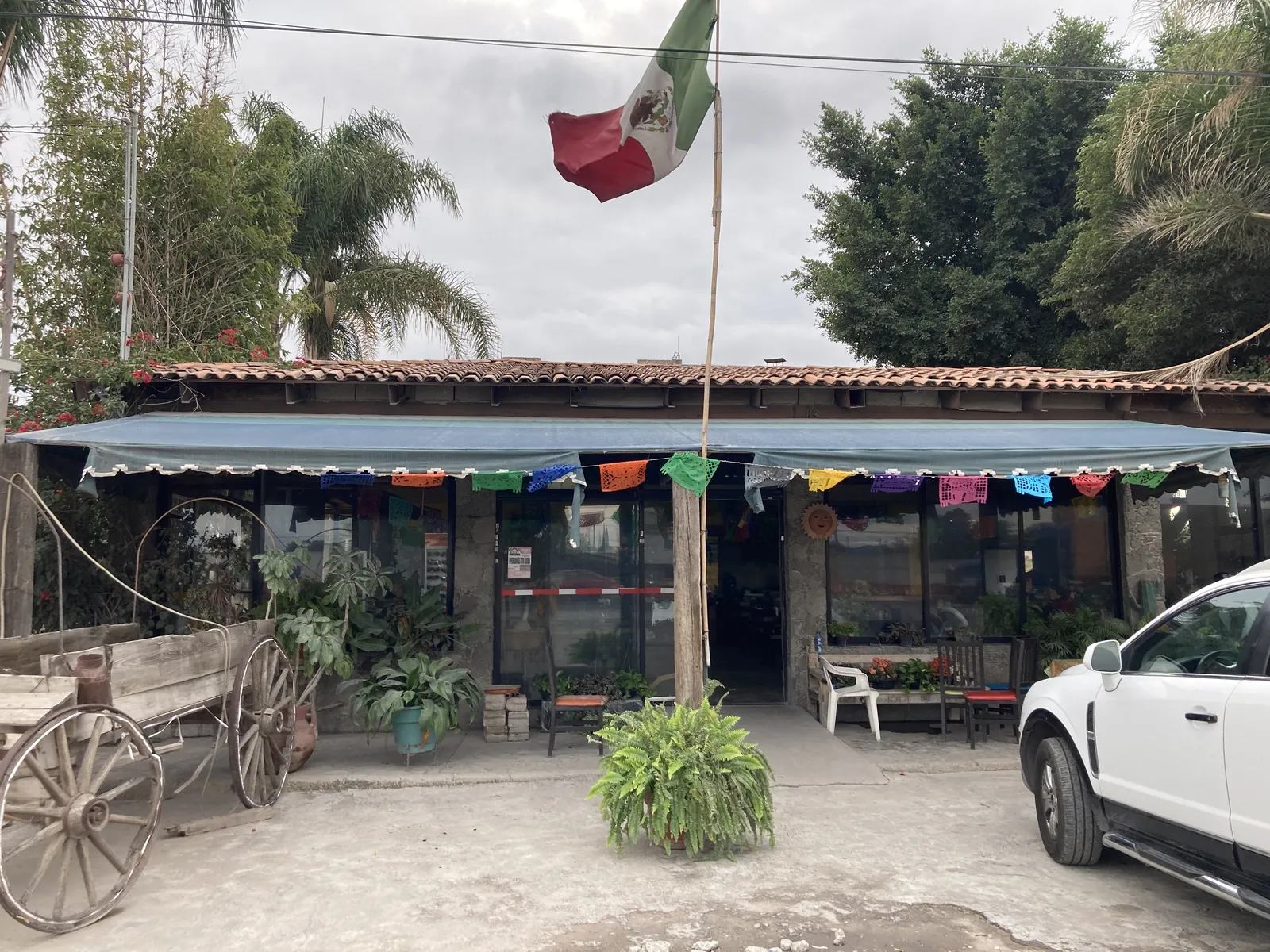 Restaurante Los Pirules image 1