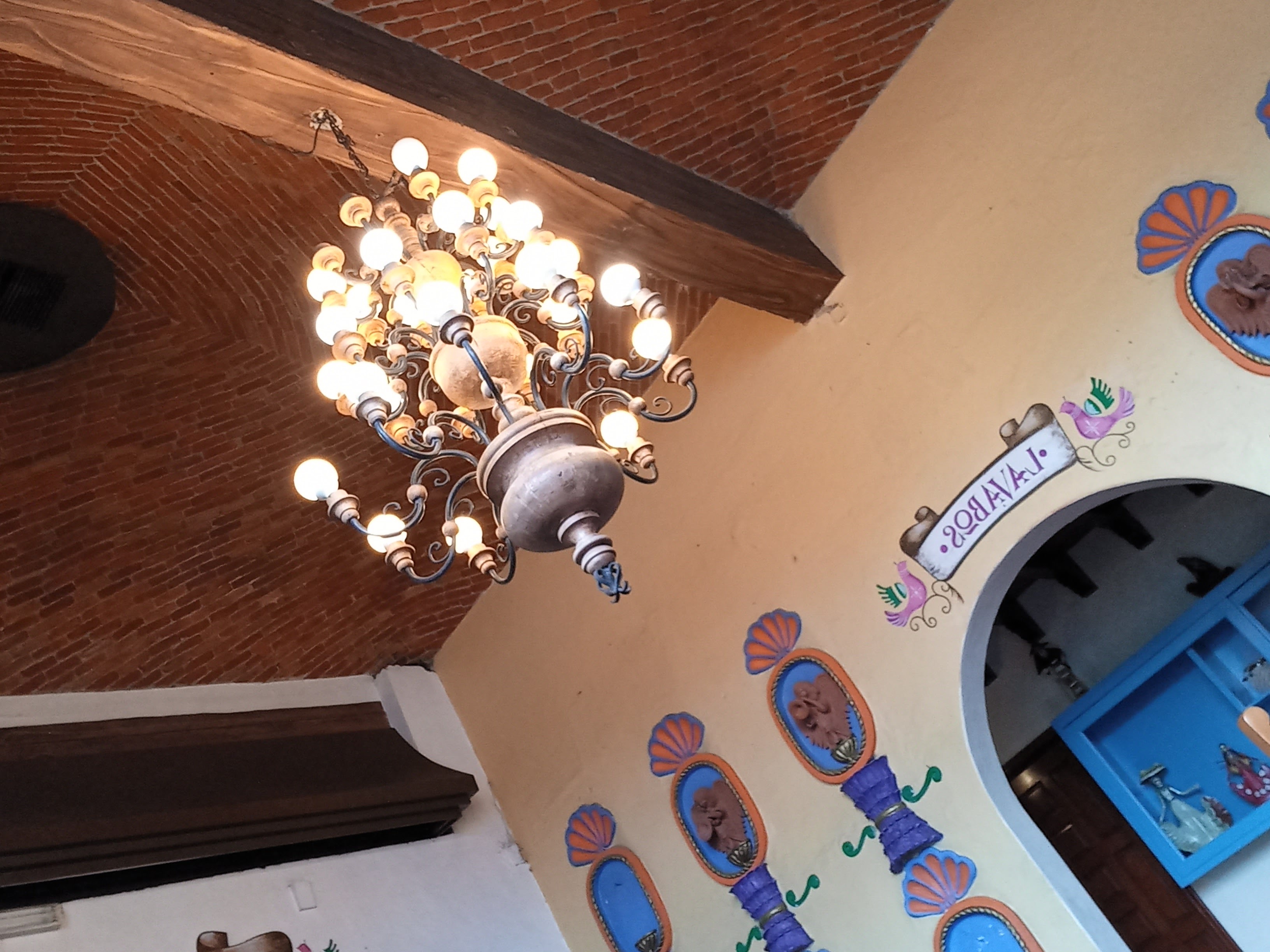 Fonda Del Camino image 10