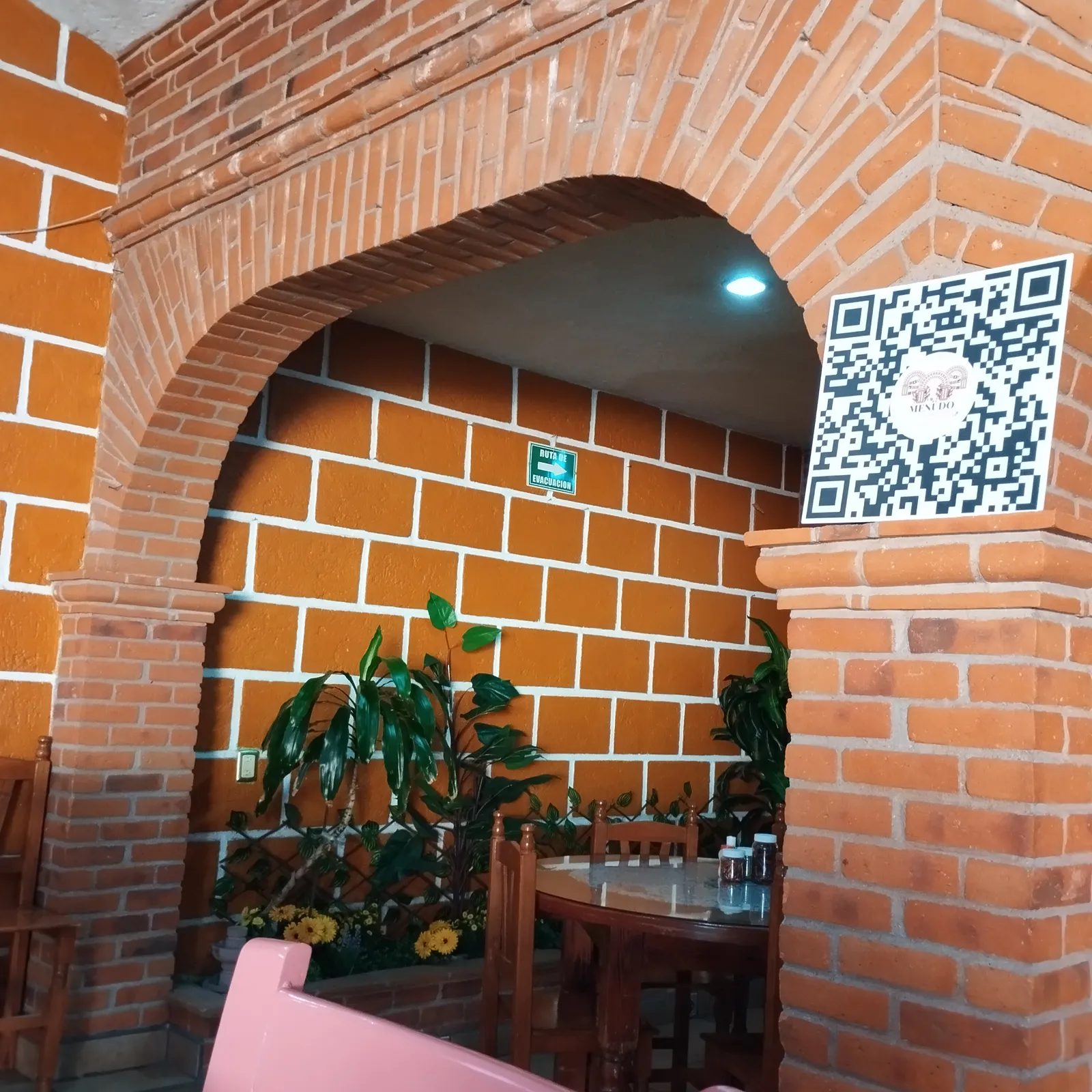 Restaurante De Menudo Las Camelinas image 3