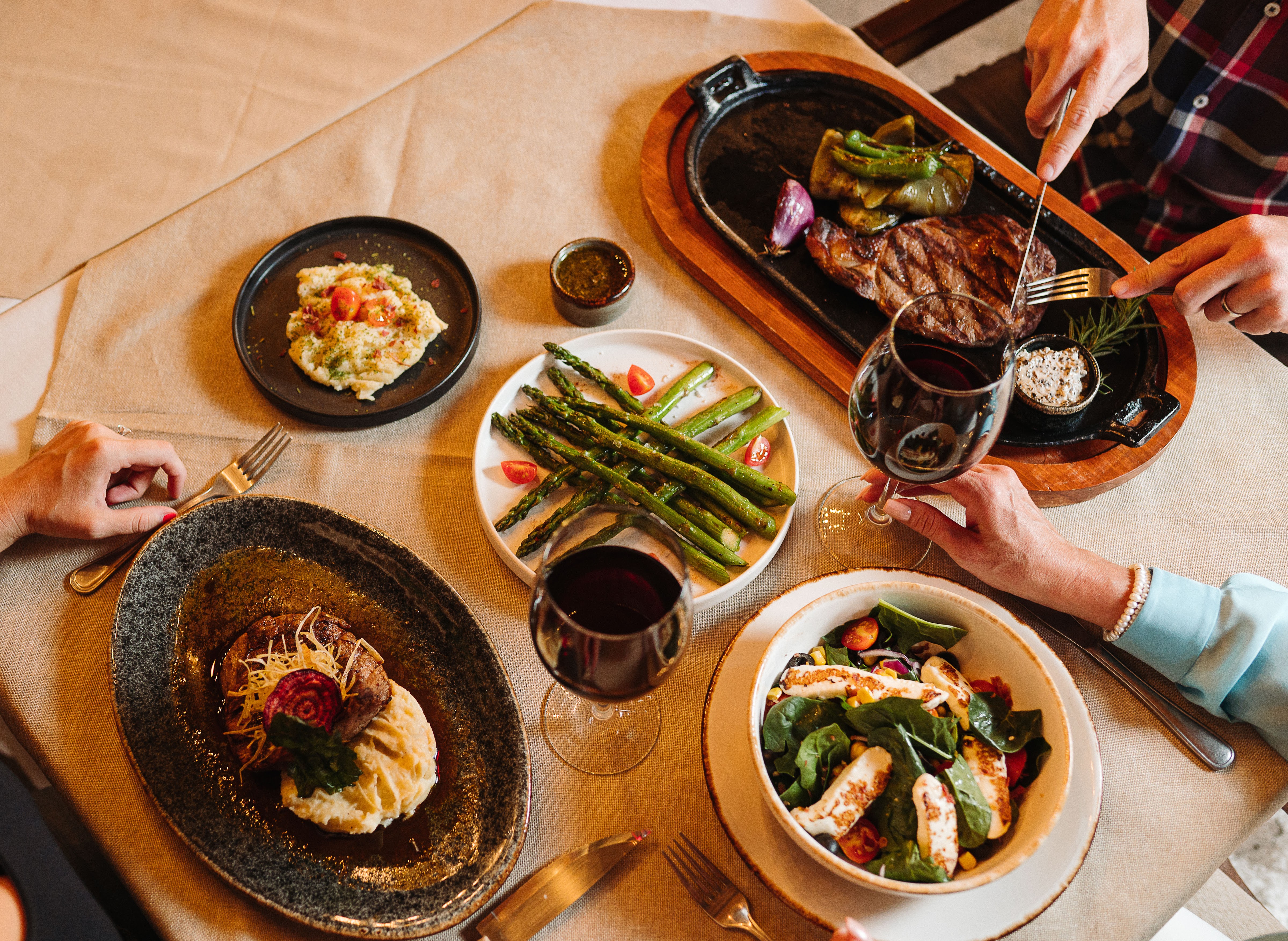 Hotel Rancho El 7 image 2