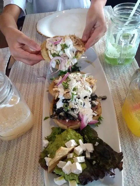 Restaurante La Hidalguense Enchiladas Huastecas image 5