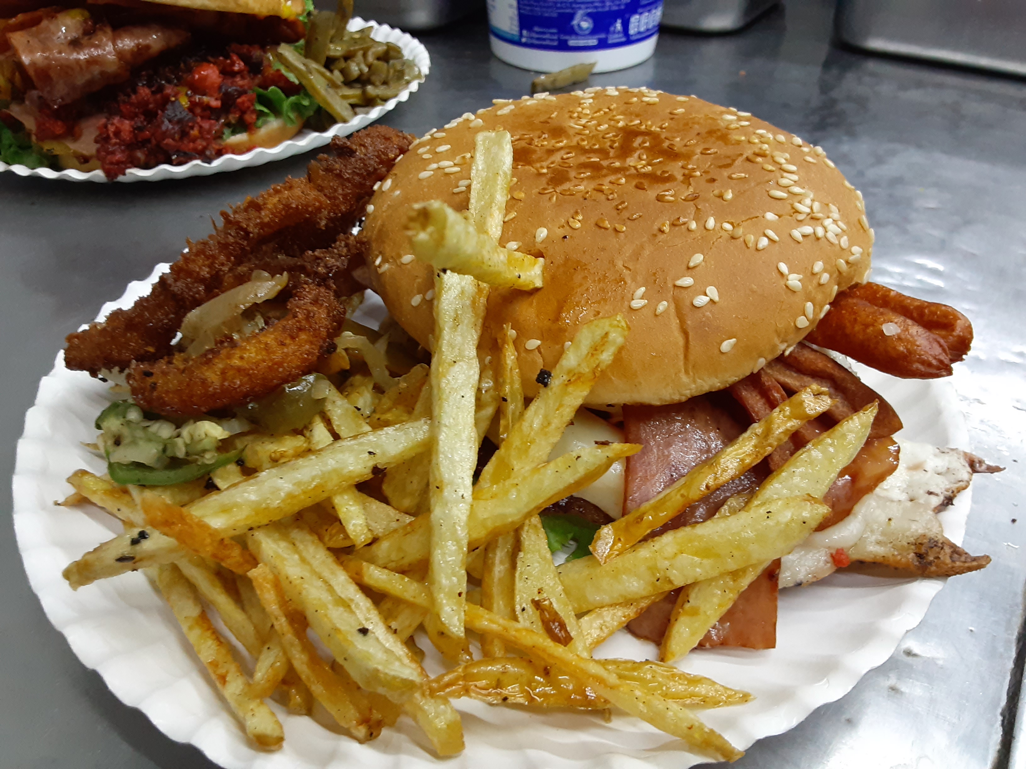 A la Burger con Alex image 2