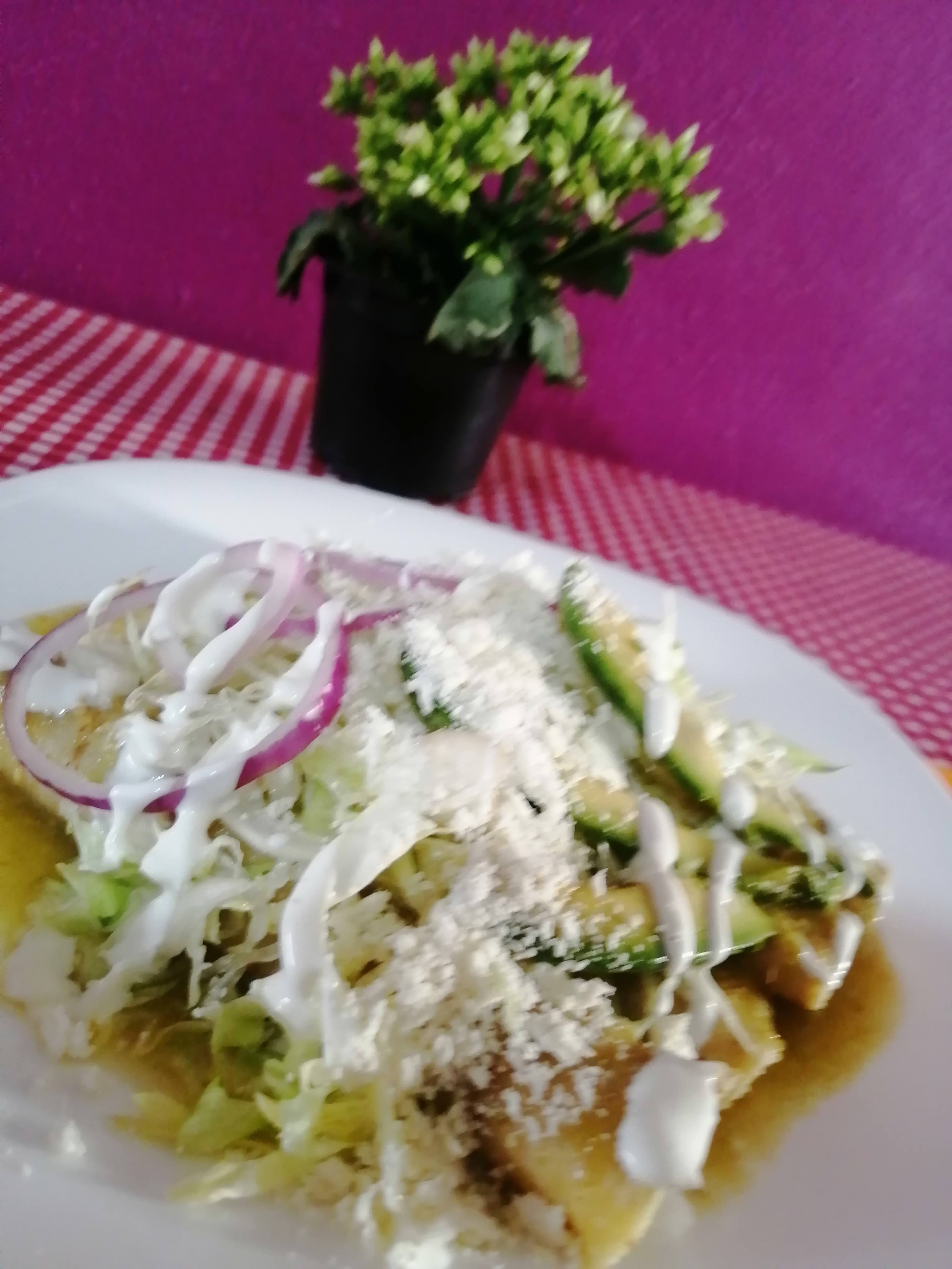 Bugambilias Antojitos y Desayunos image 6