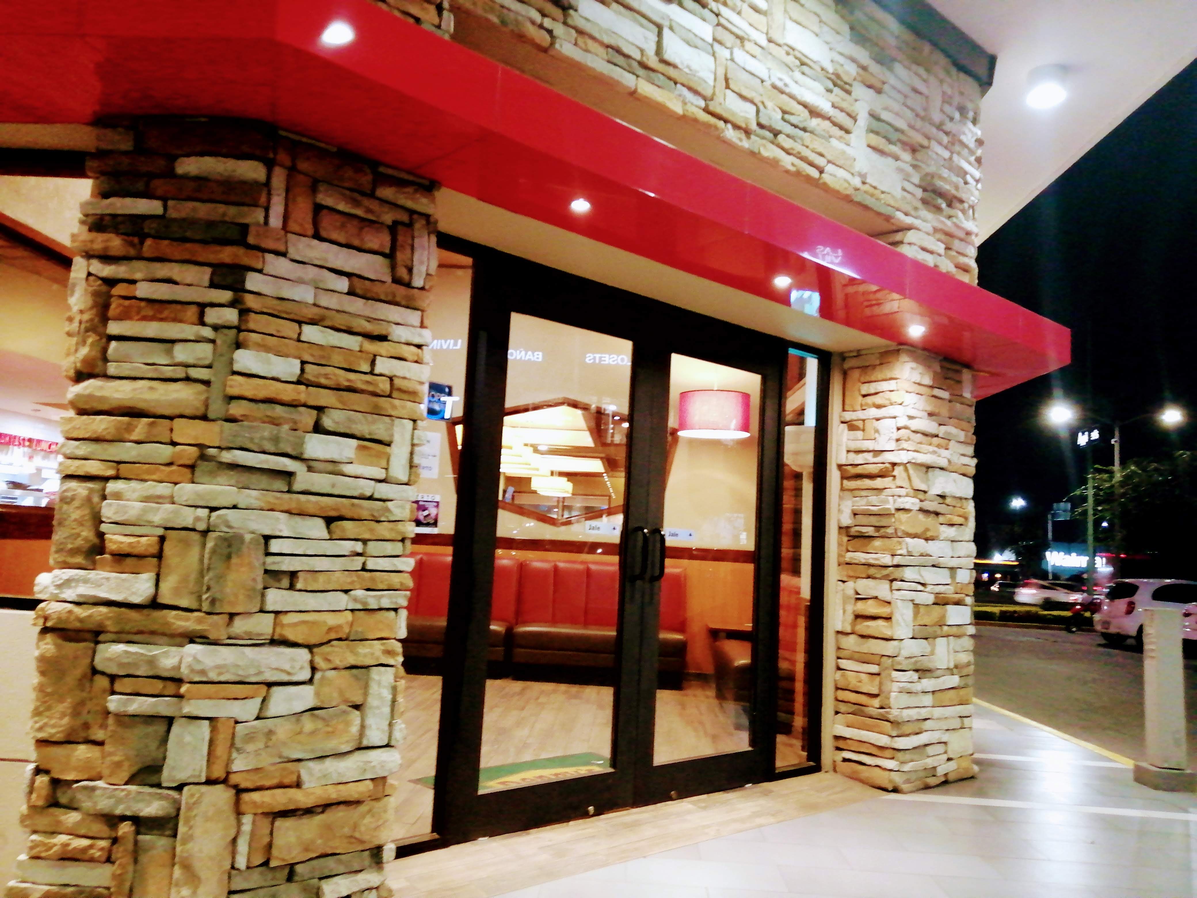 Denny's Palomar image 1