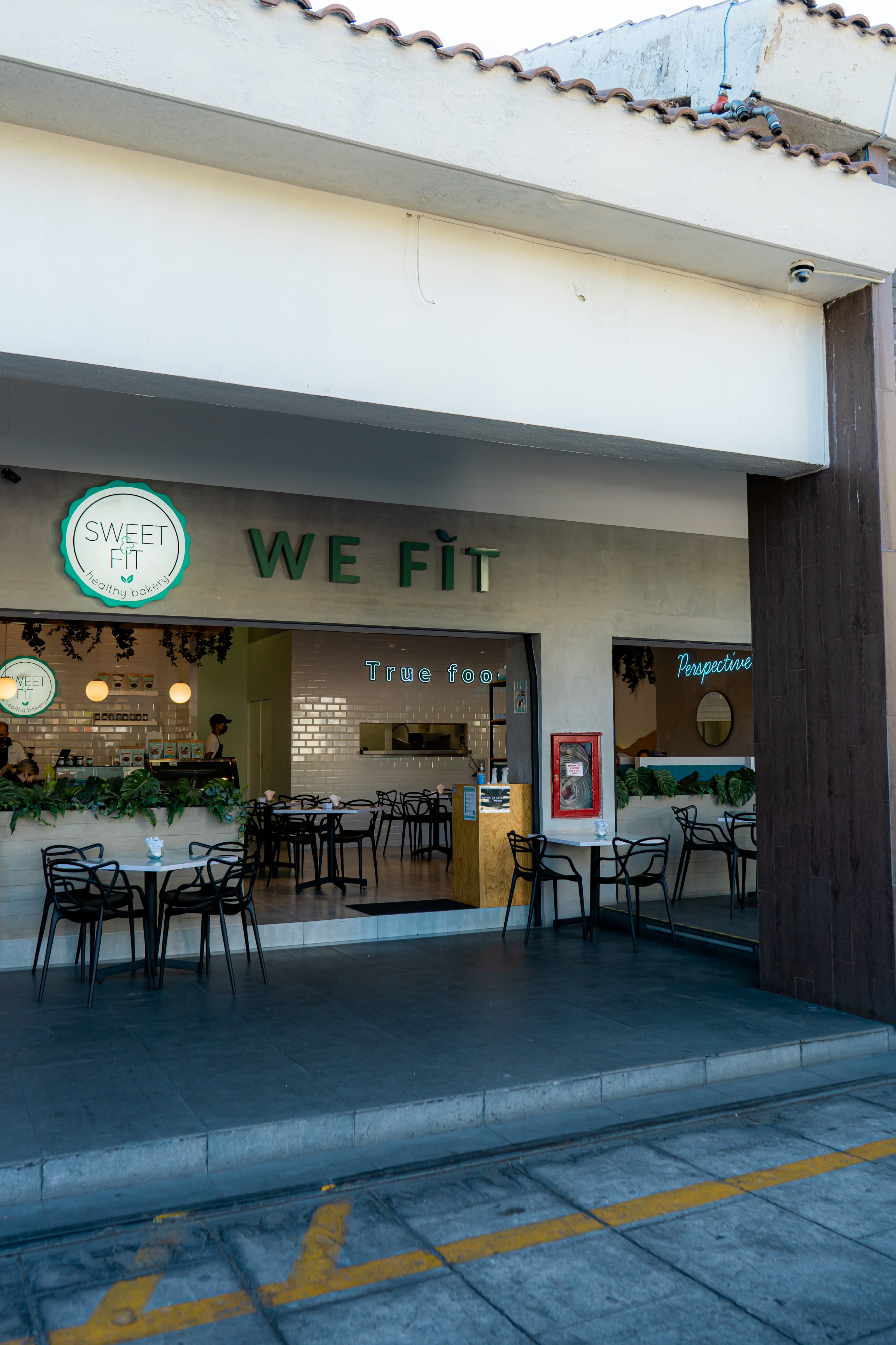 Sweet and fit - Bugambilias image 1