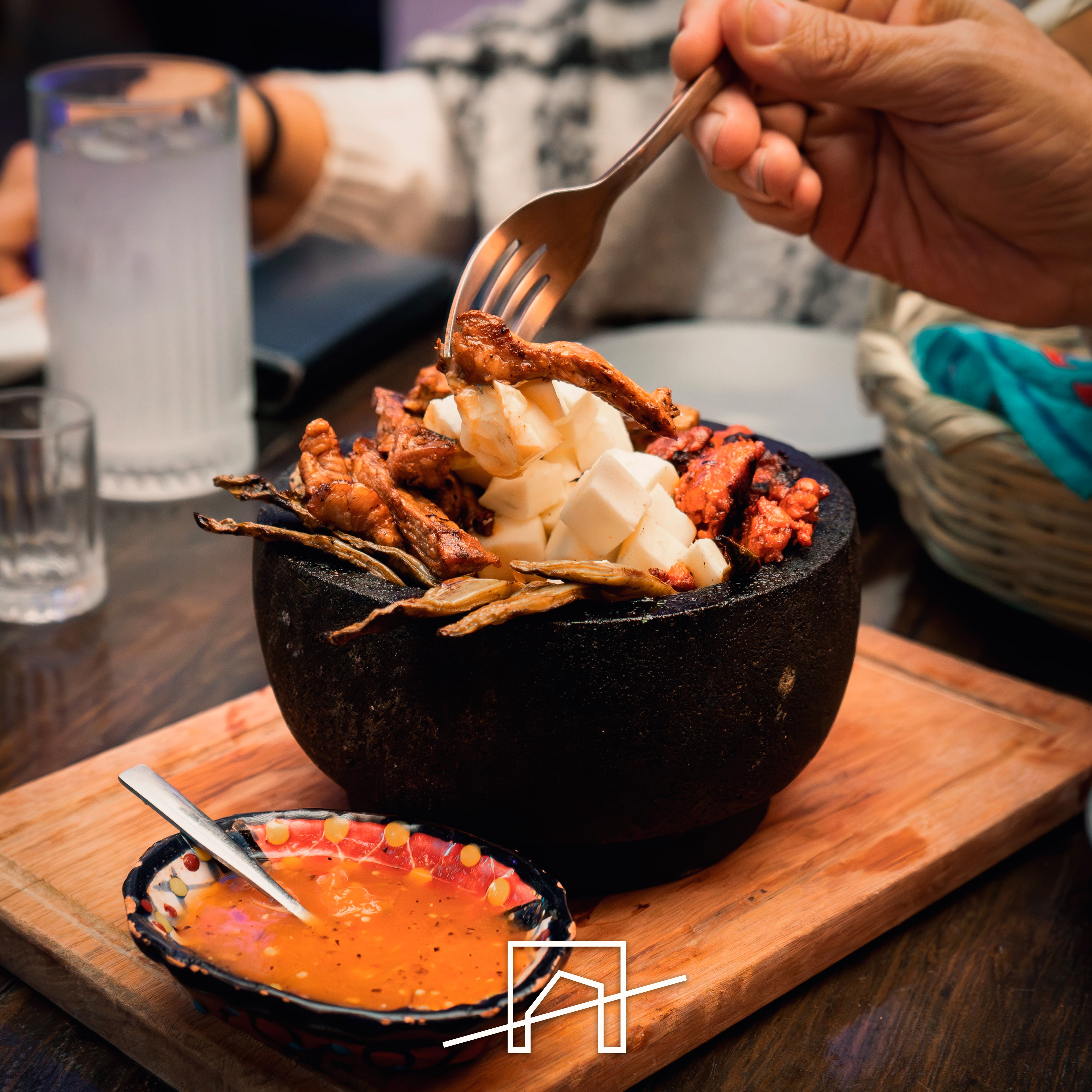 CASA REGINA Cafe Restaurant image 3