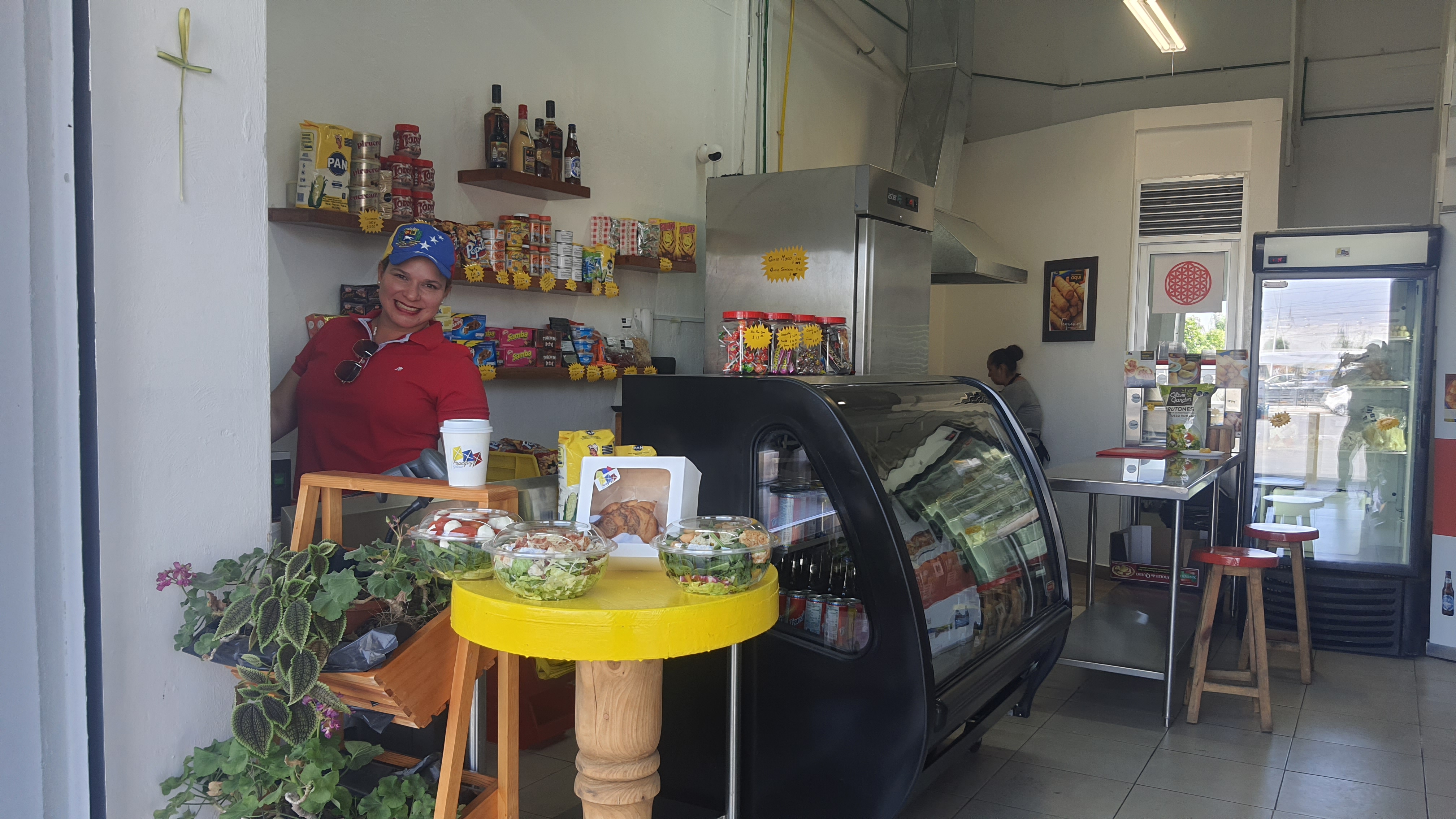 PAPAGAYO GOURMET Mercadito y Comunidad Latina image 1