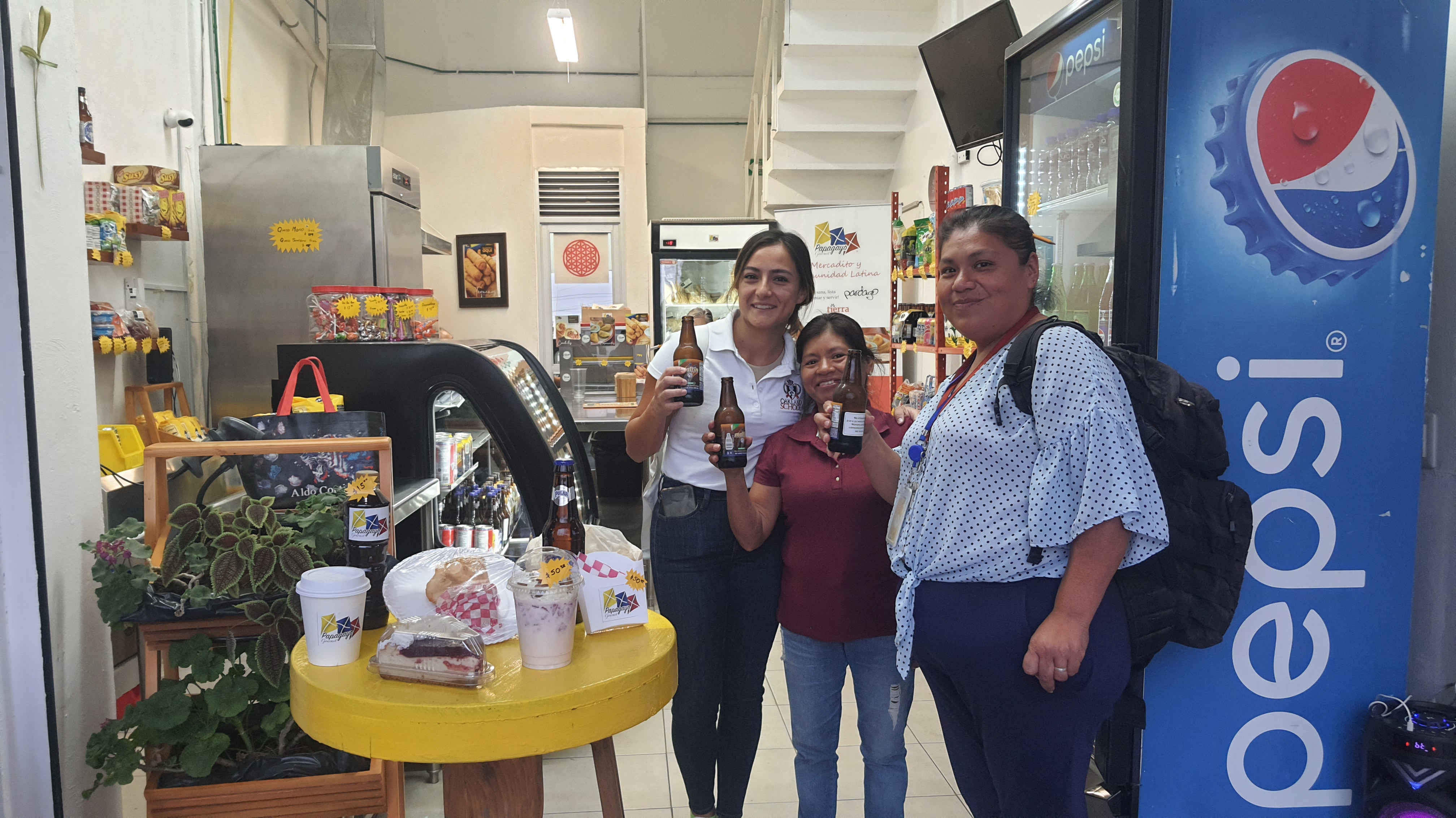 PAPAGAYO GOURMET Mercadito y Comunidad Latina image 8