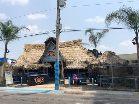 Isla Cabanna image 3
