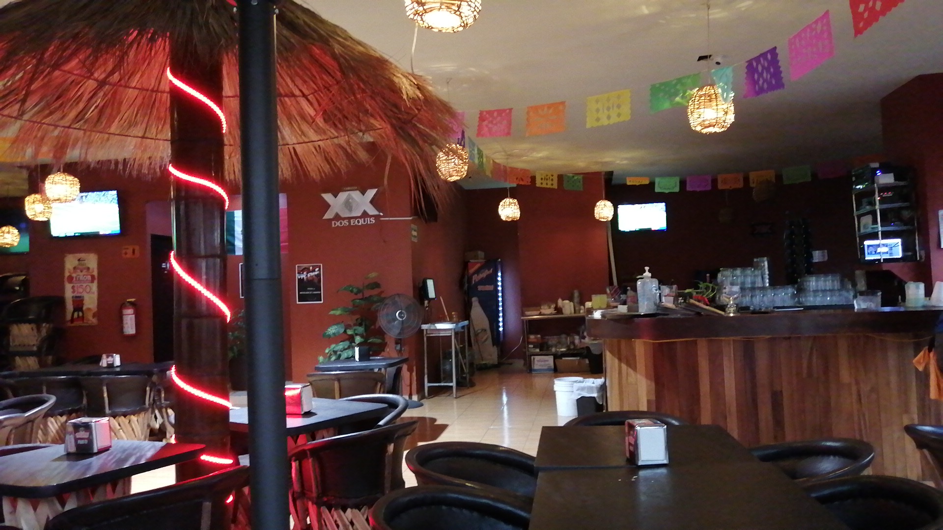 La palapa restaurante bar image 2