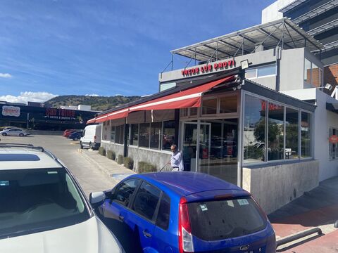 Los Provi image 1
