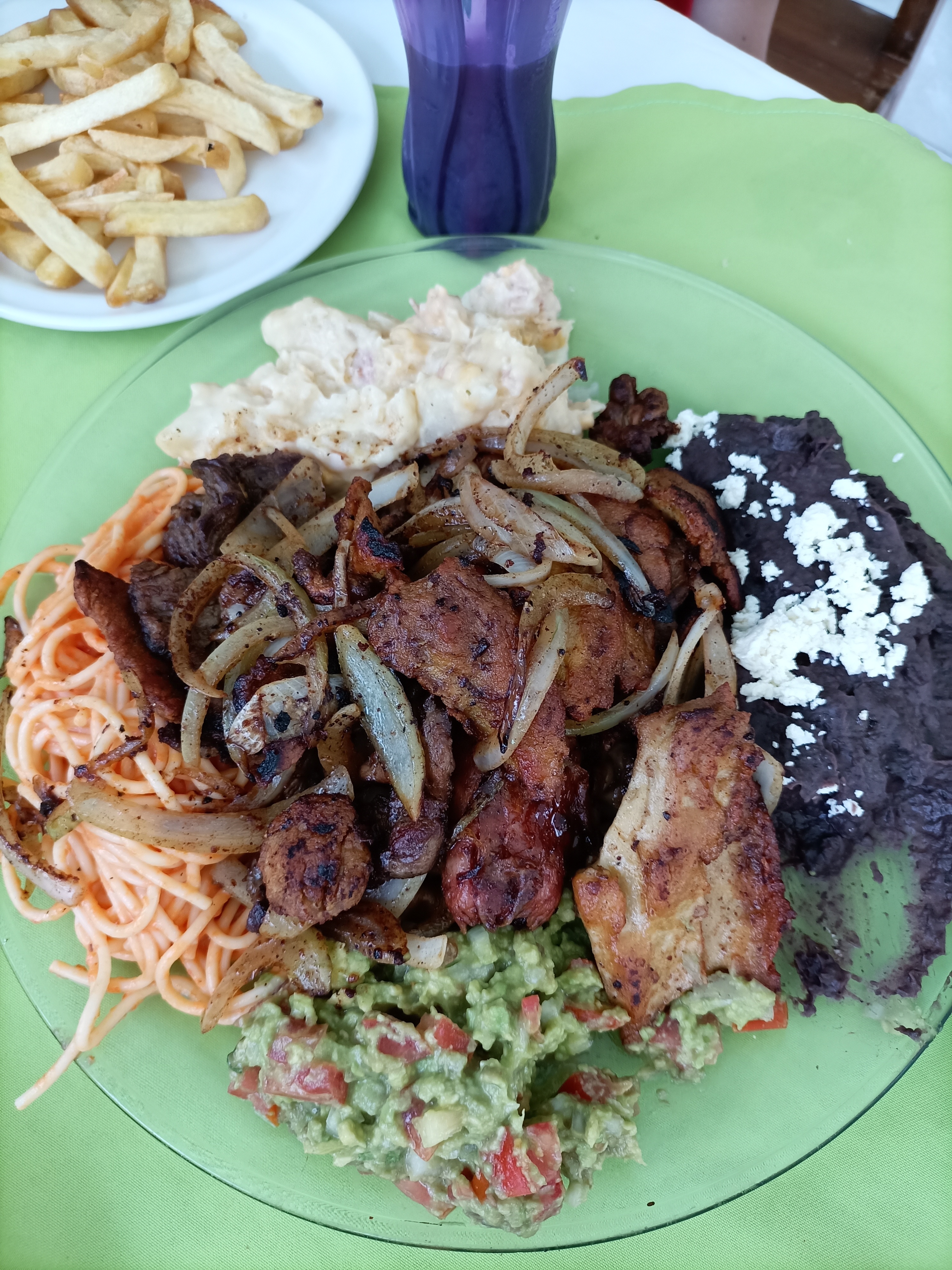 Restaurant Campestre Las Tres JJJ image 1