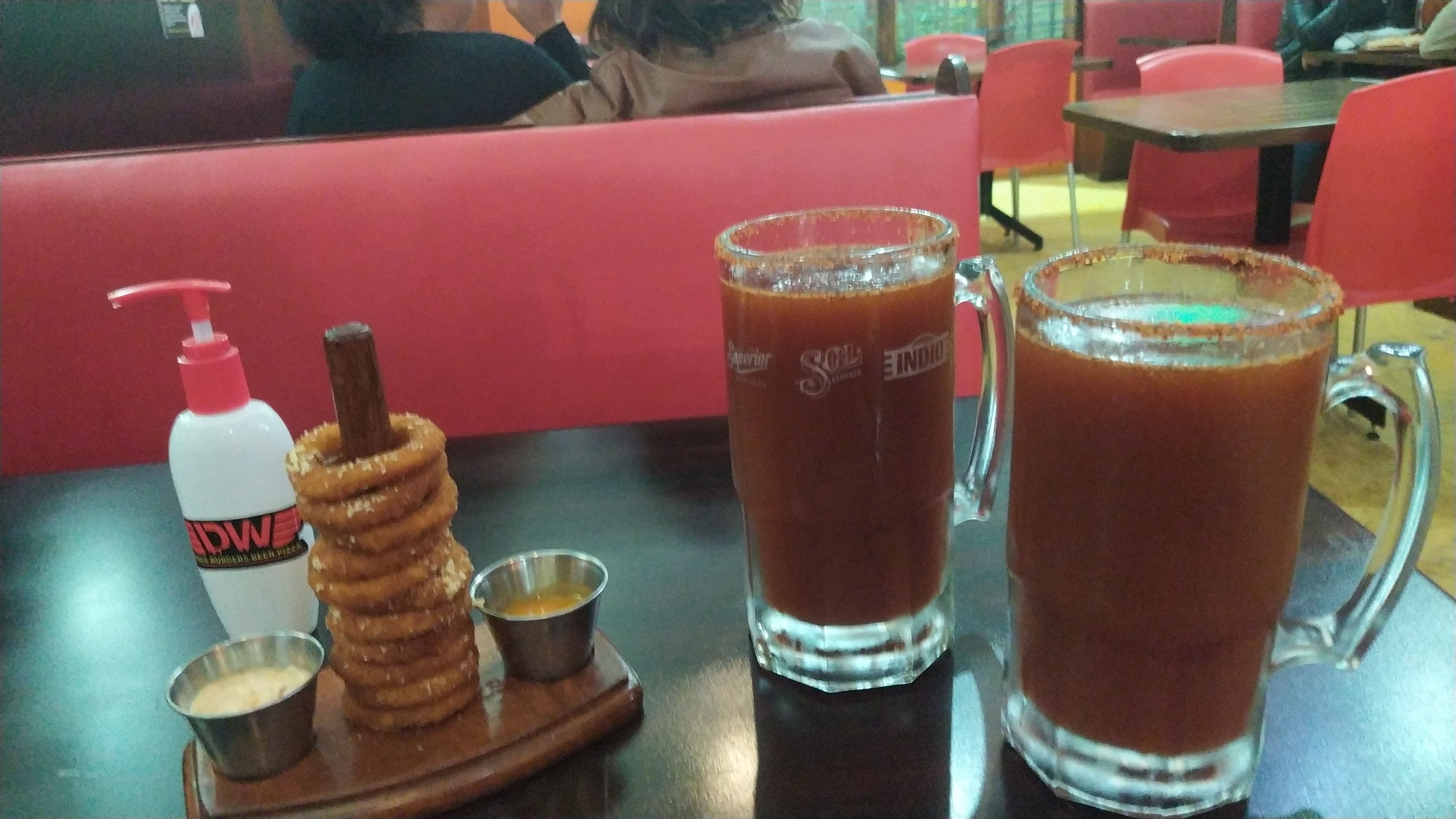 District Wings Restaurant image 5