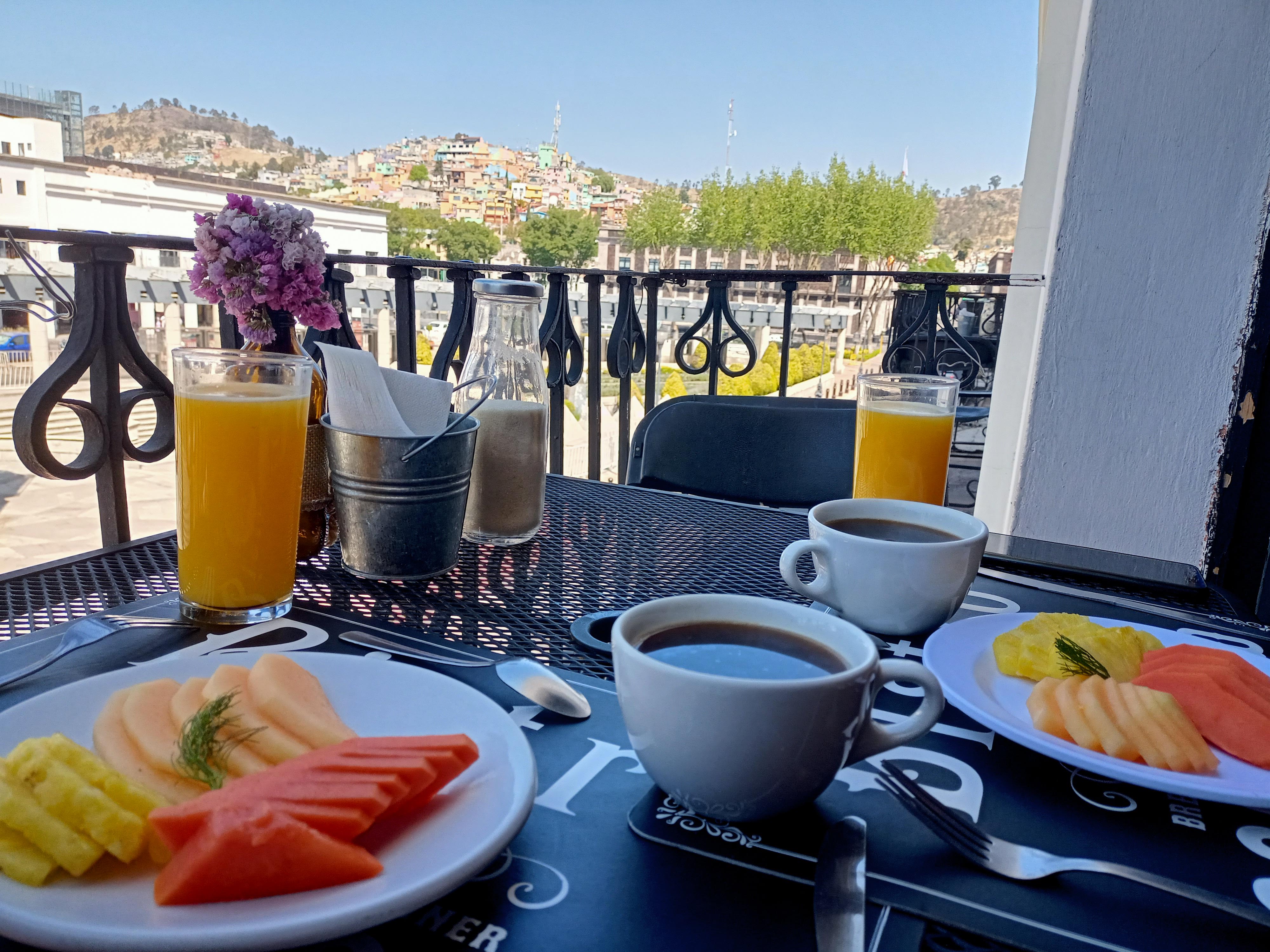 Portal Bistro image 2