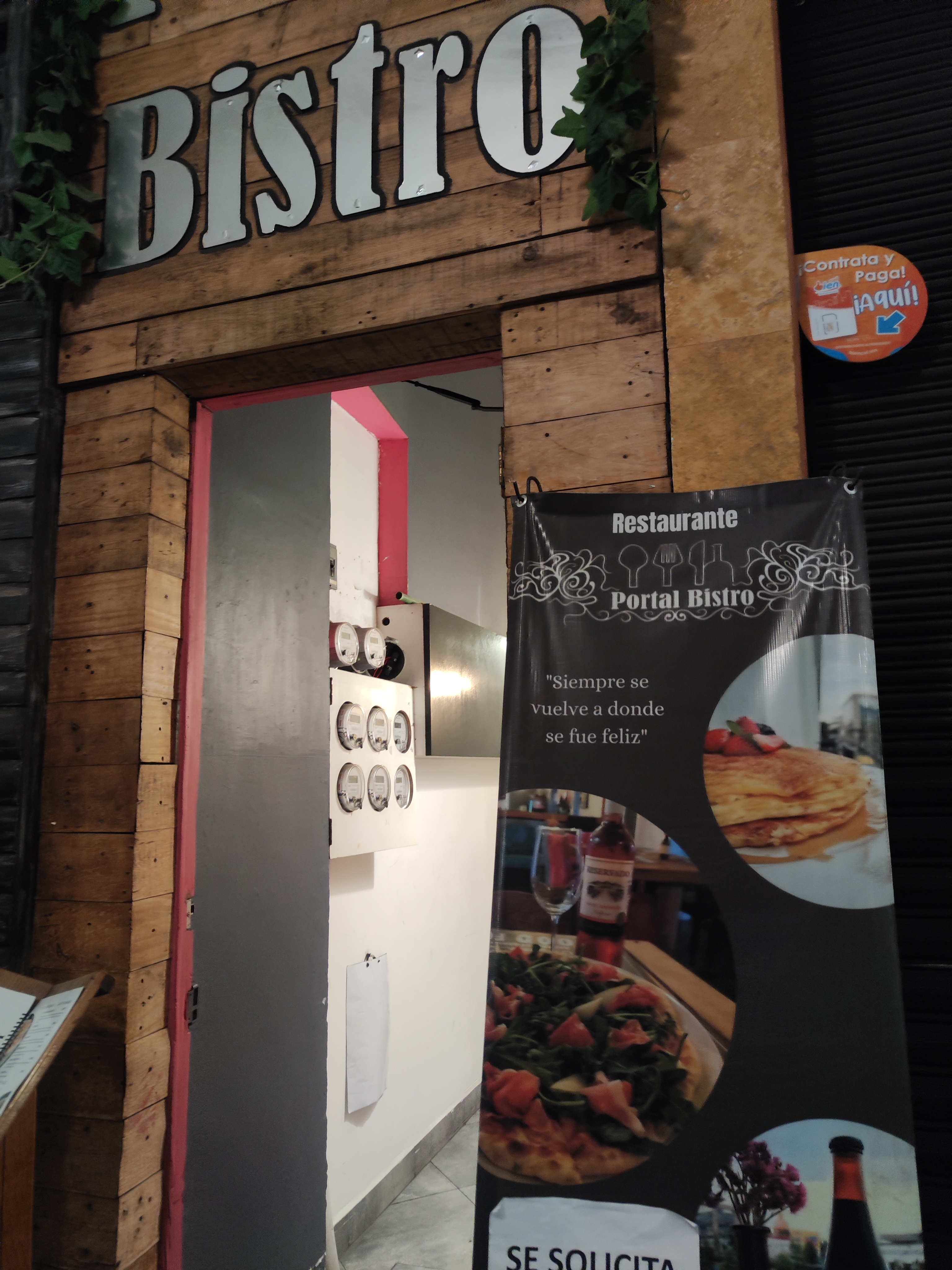 Portal Bistro image 5