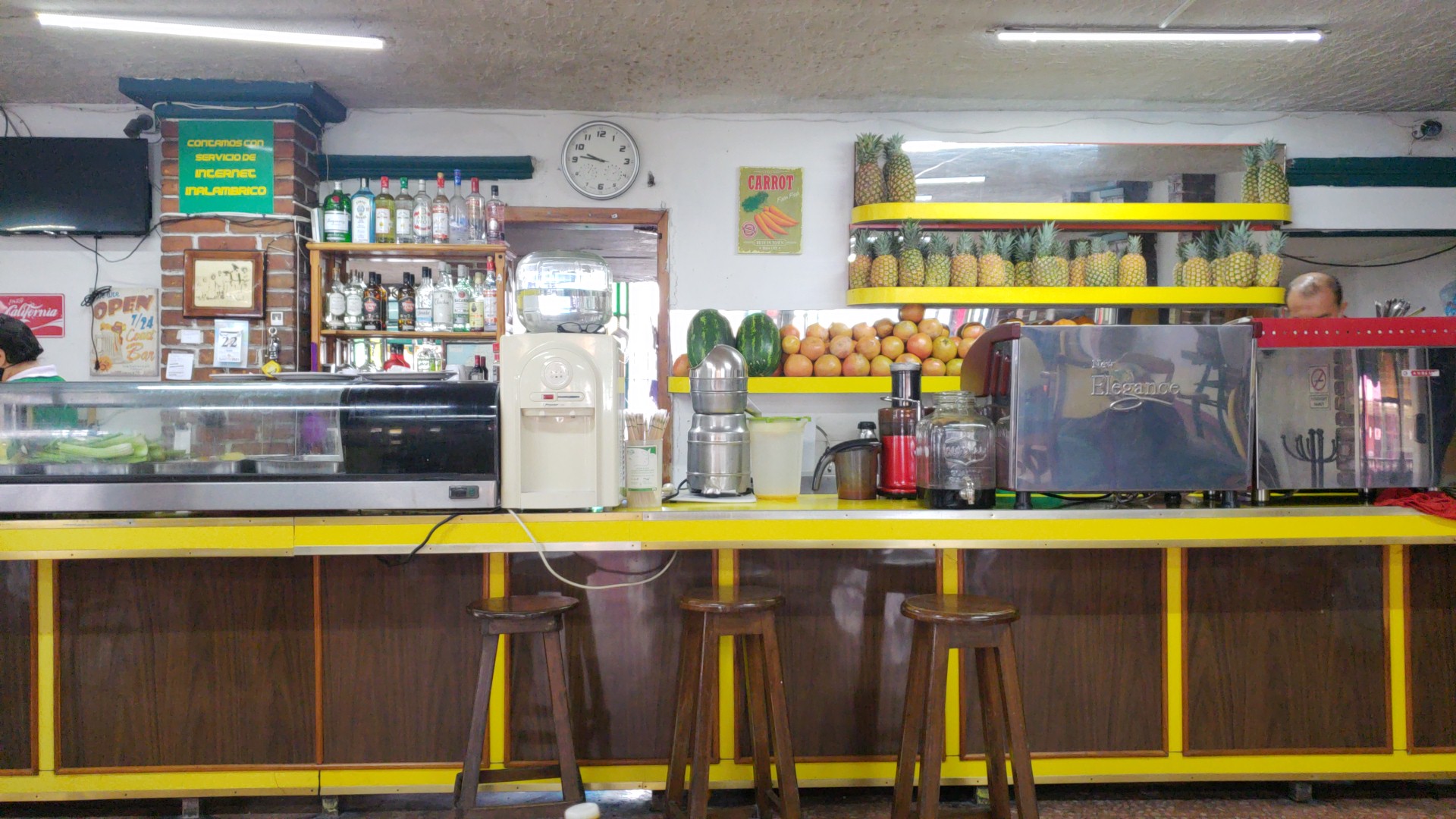 Restaurant Jugos California image 4