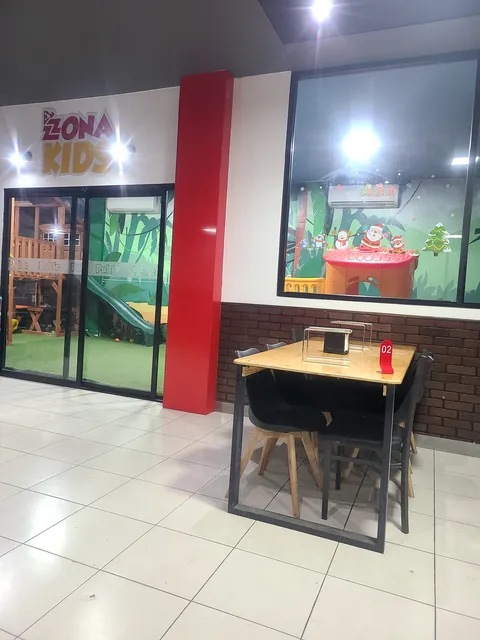 Puzzle Restaurant image 1