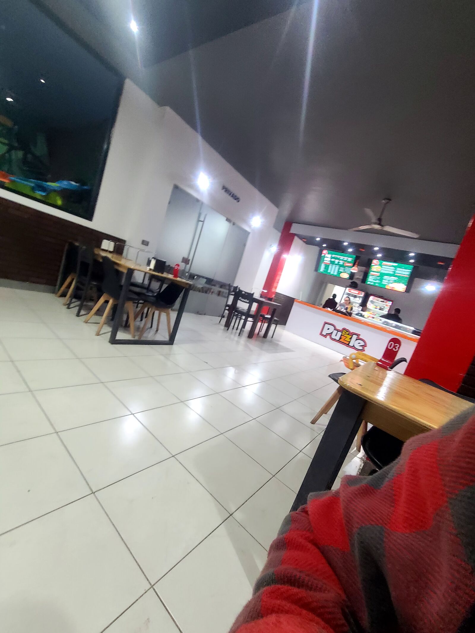 Puzzle Restaurant image 2