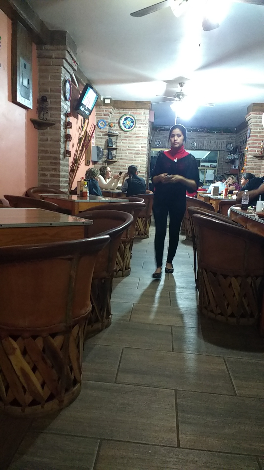 Aqui Es Con Cande image 10