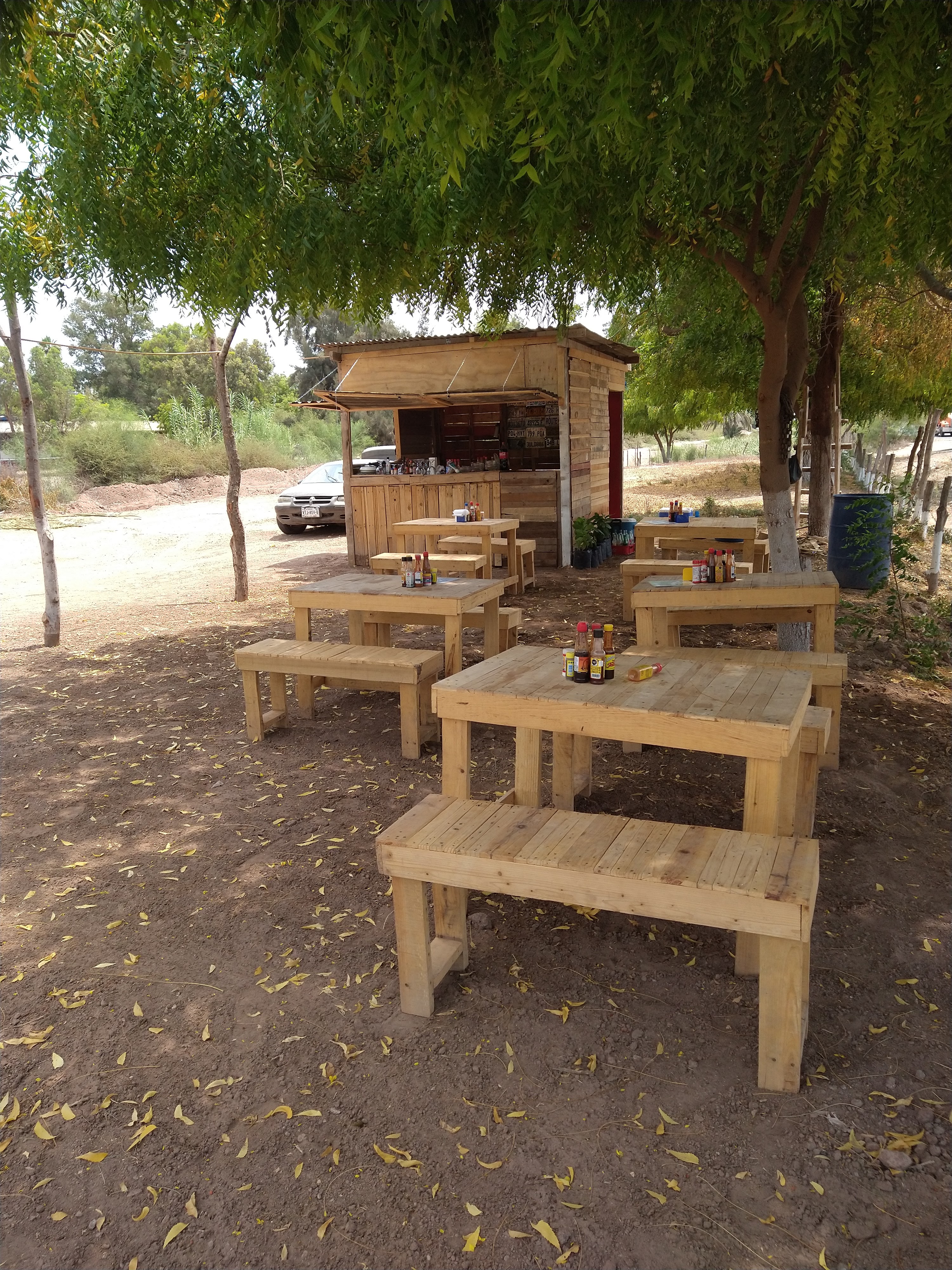 Mariscos los compadres image 1