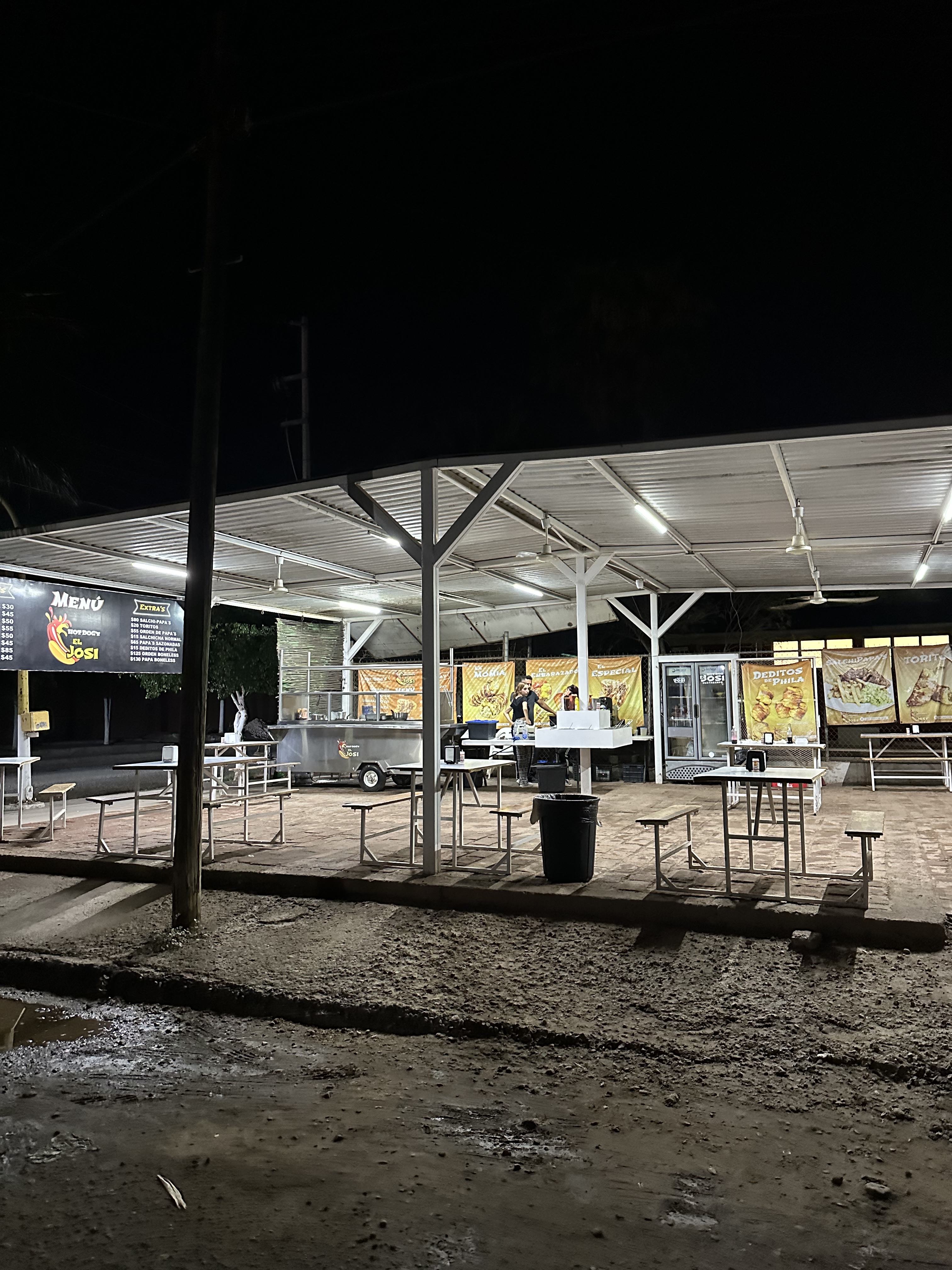 El Josi Hot-Dog's image 2