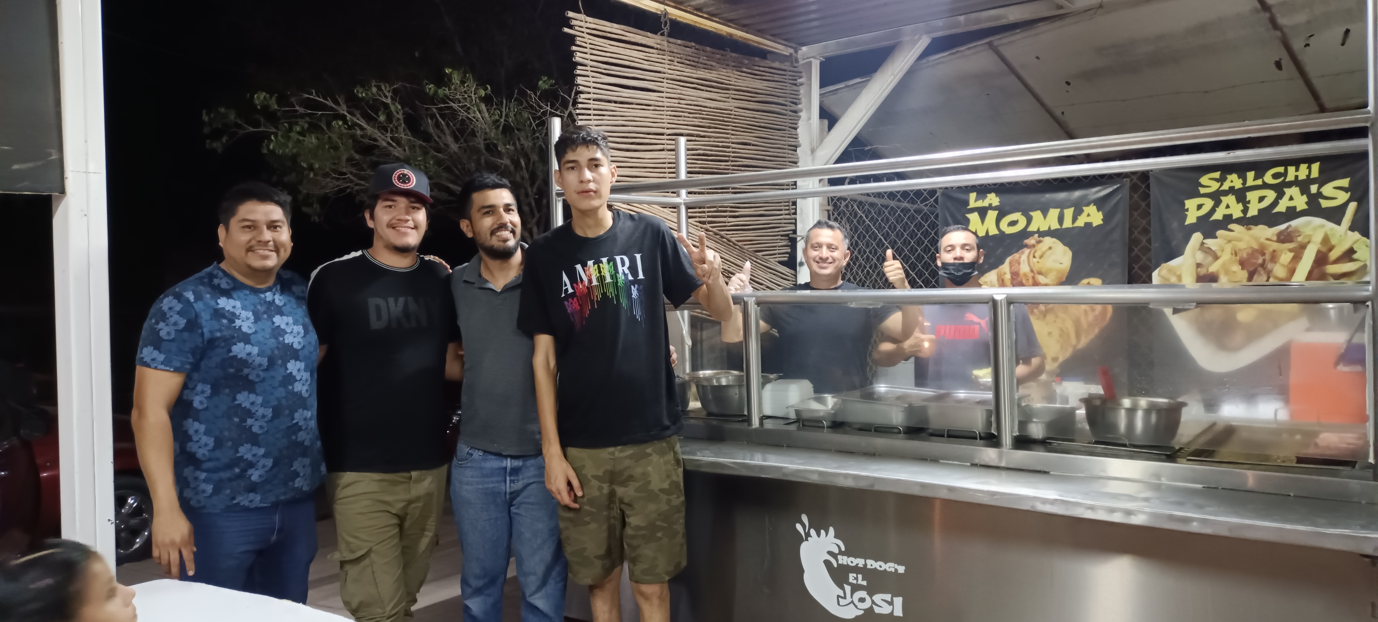 El Josi Hot-Dog's image 7