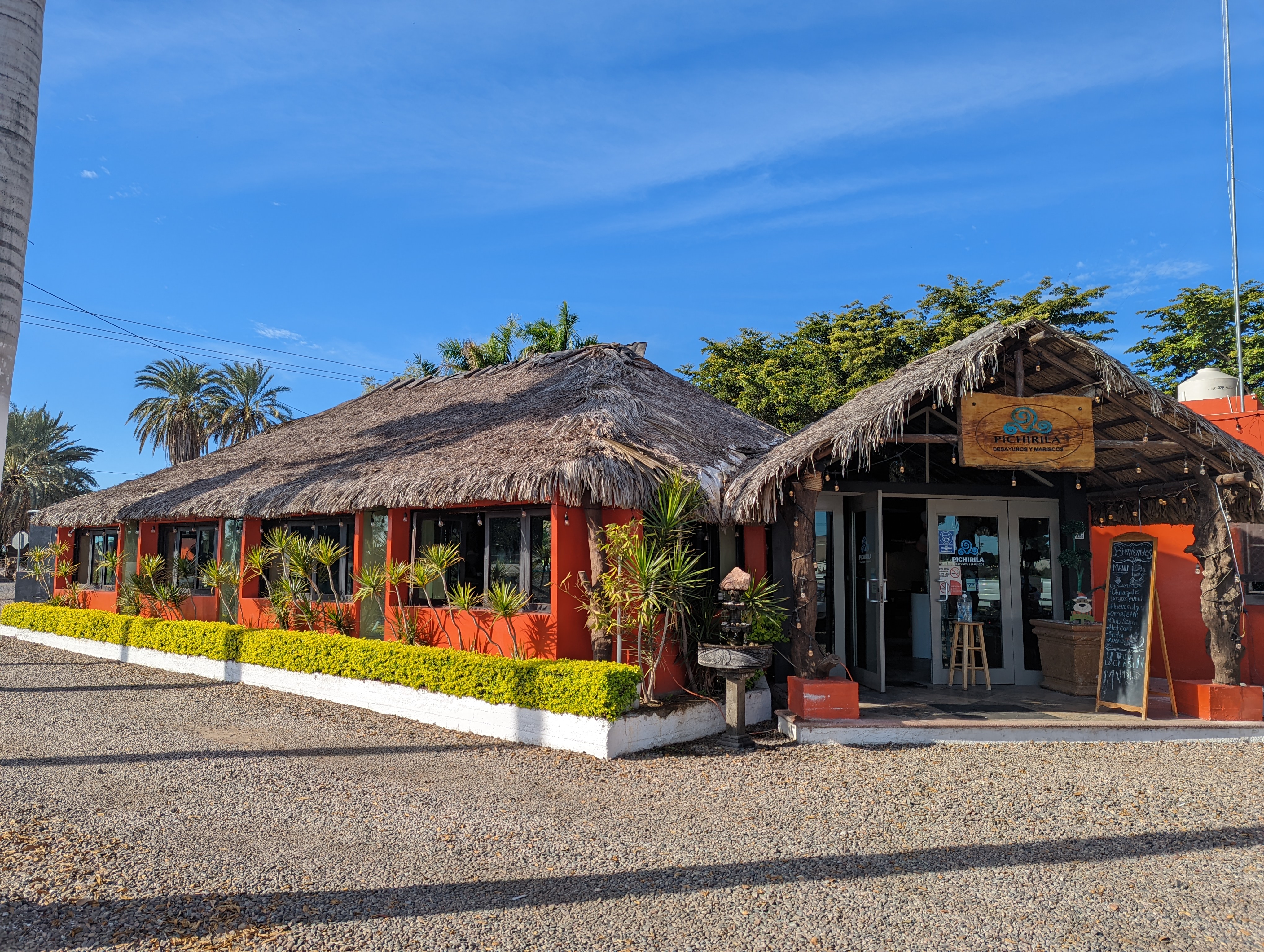 Pichirila Desayunos y Mariscos image 7