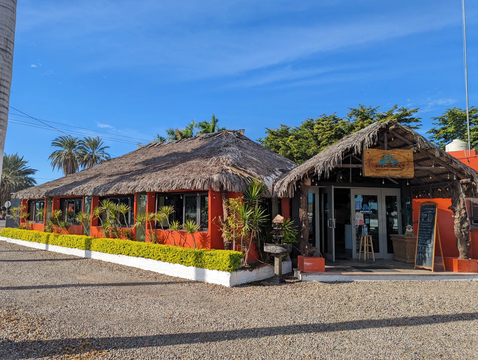 Pichirila Desayunos y Mariscos image 7