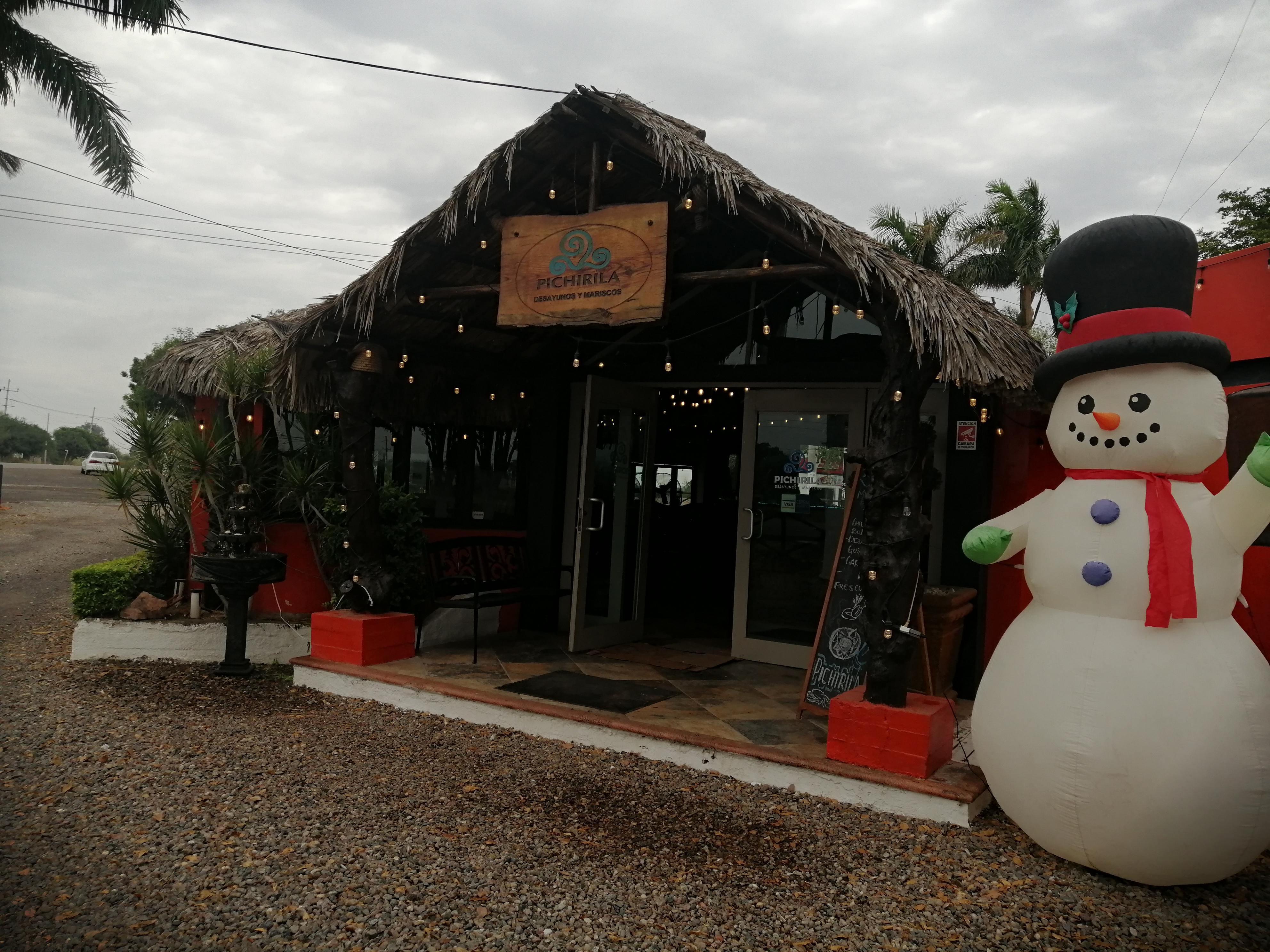 Pichirila Desayunos y Mariscos image 9