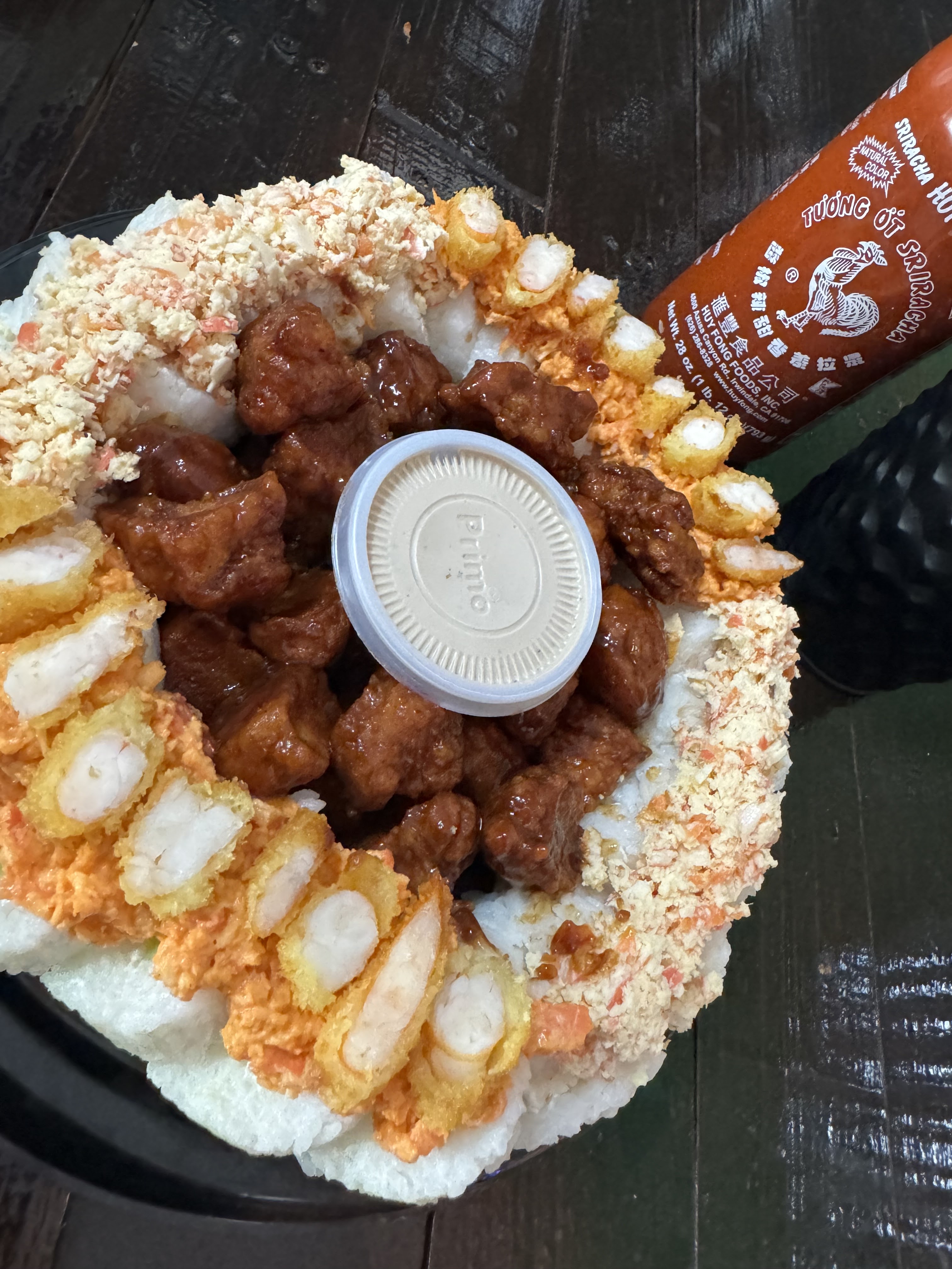 Sushi Maneki Roll image 7