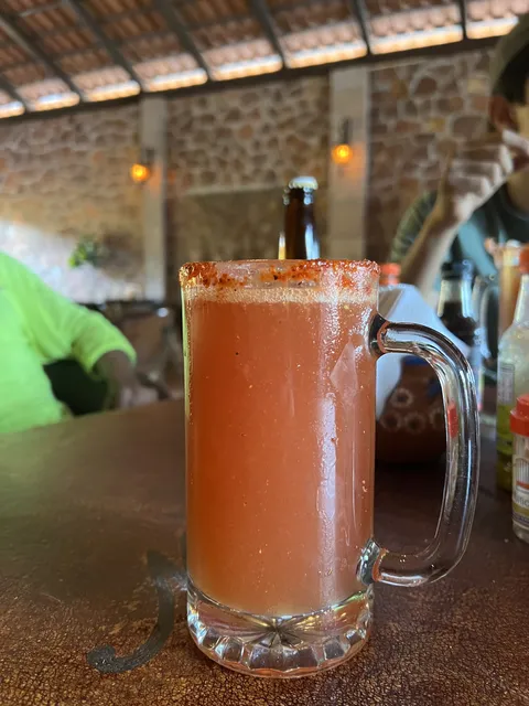 Mariscos El Playon image 2
