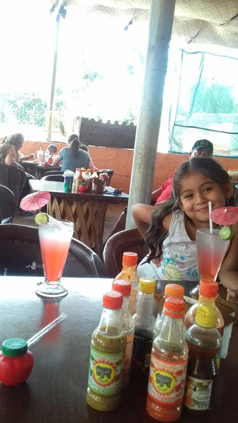 Mariscos El Playon image 8