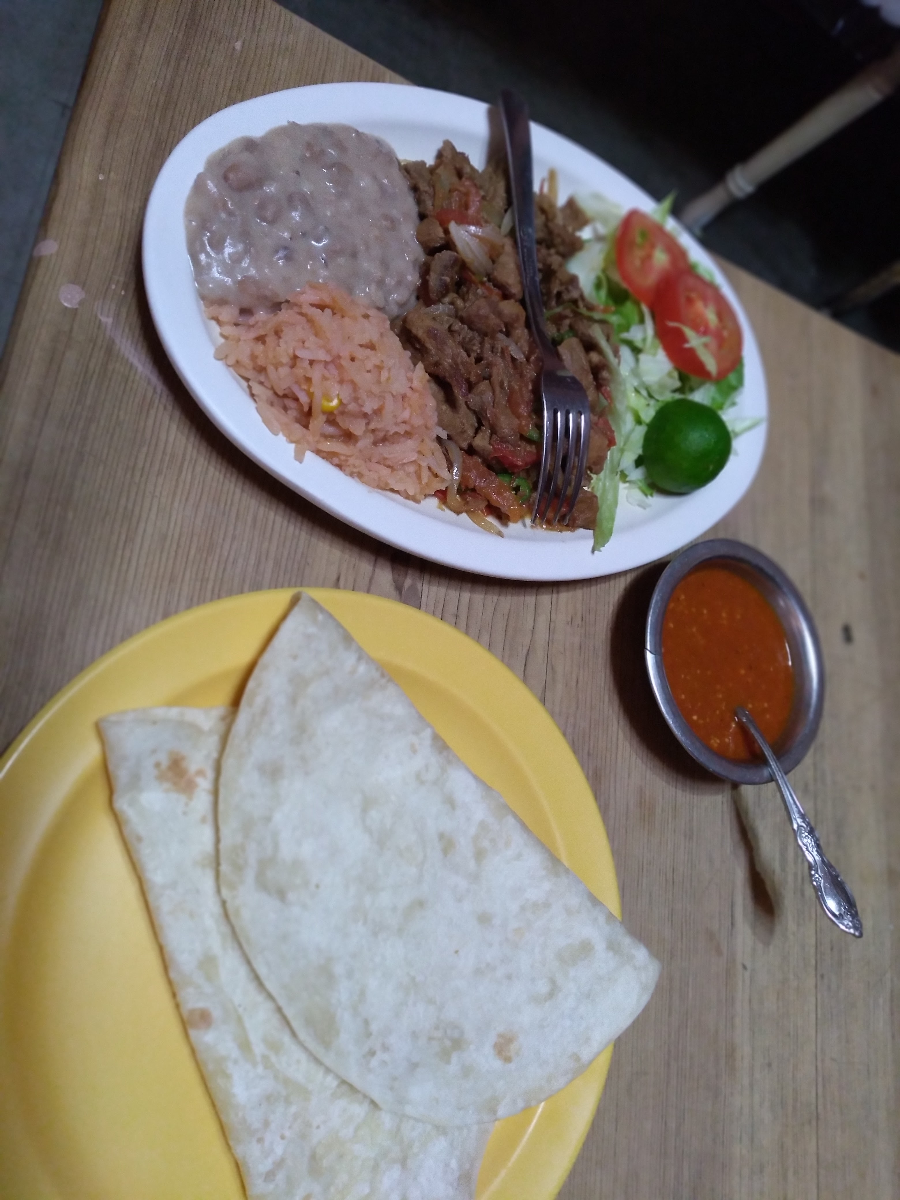 Restaurante medina image 3