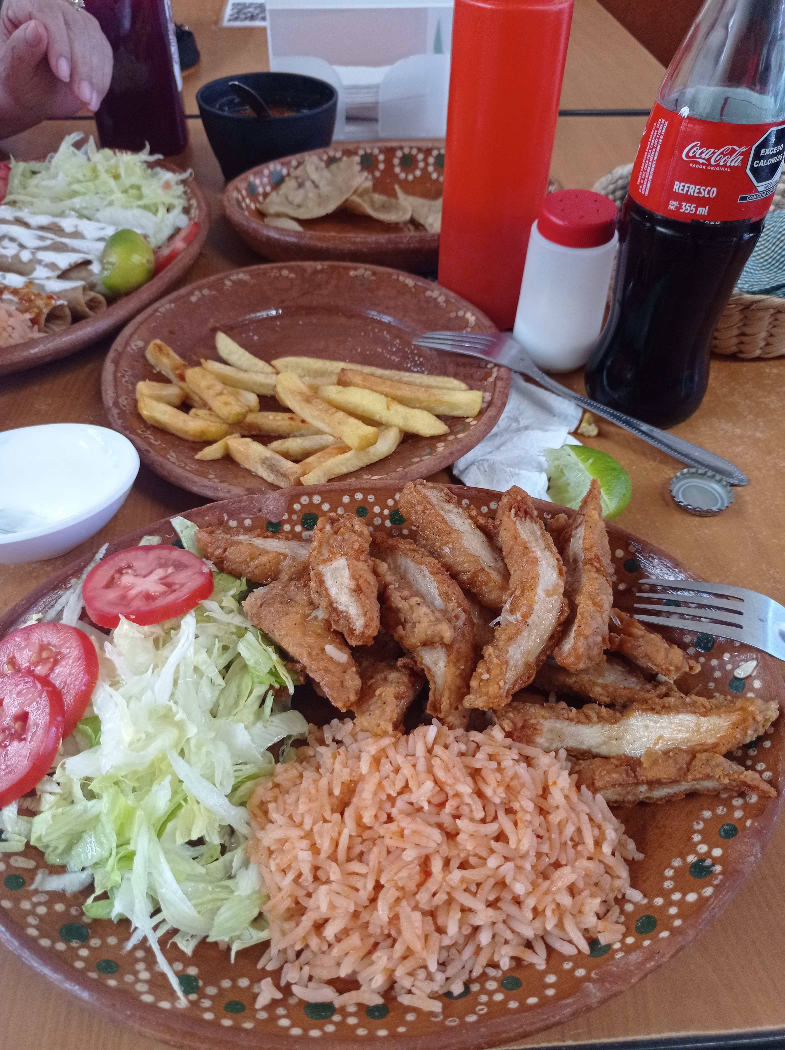 ROSTICERIA Y RESTAURANTE EL DORADO image 2