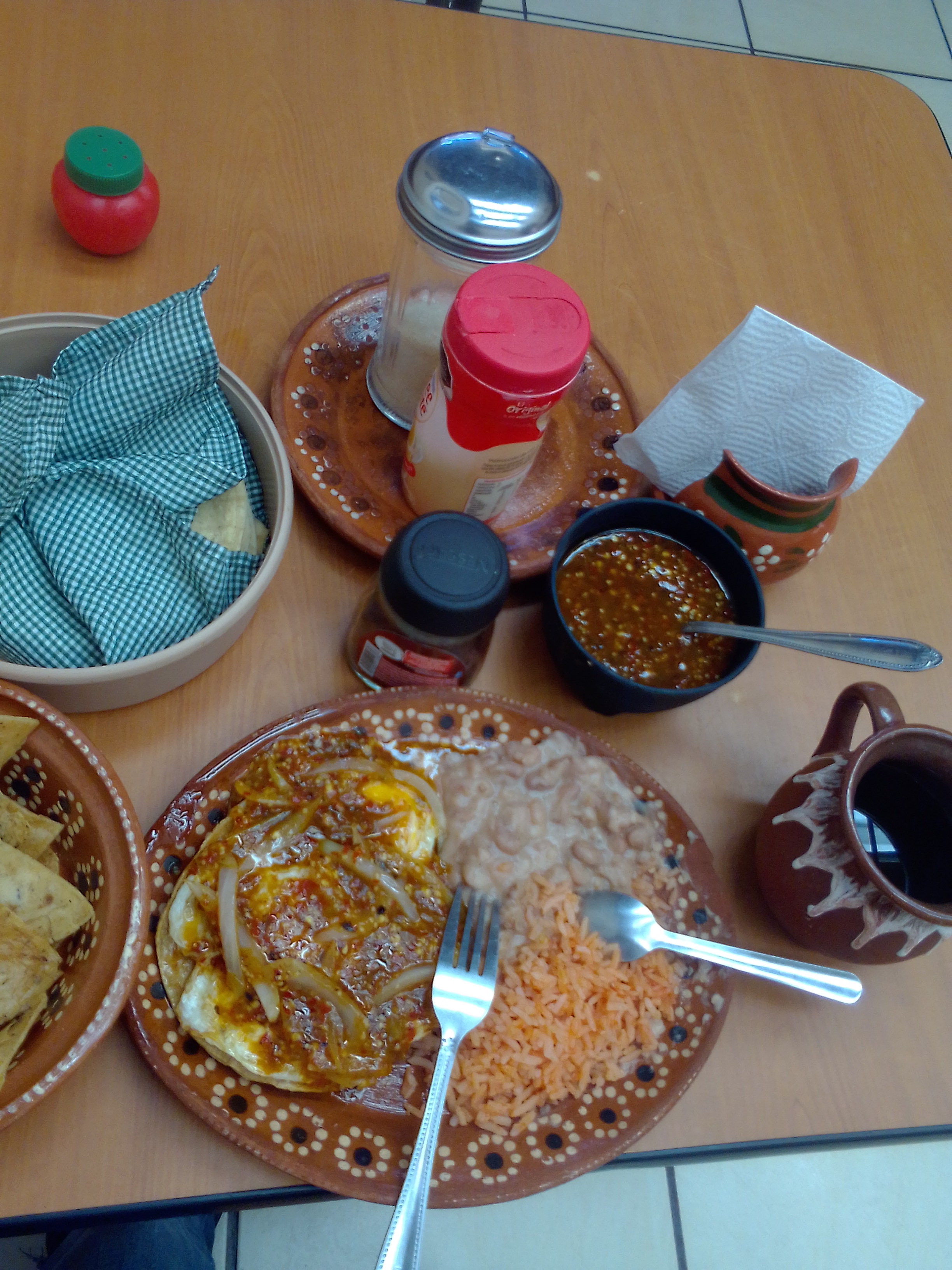 ROSTICERIA Y RESTAURANTE EL DORADO image 8